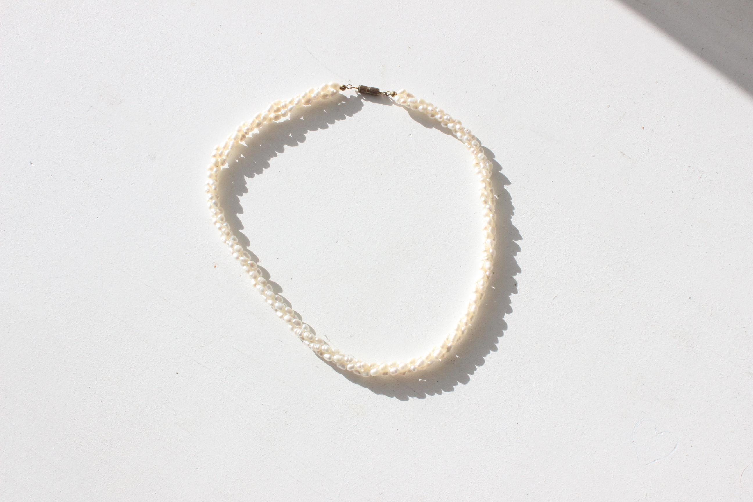 Dainty Vintage Freshwater Pearl Necklace