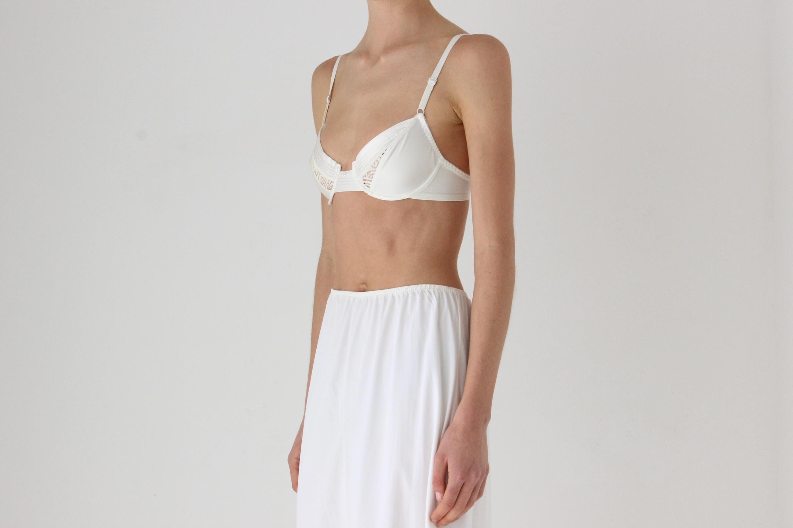 Vintage 80s Ivory Underwire Bra Bridal Lingerie