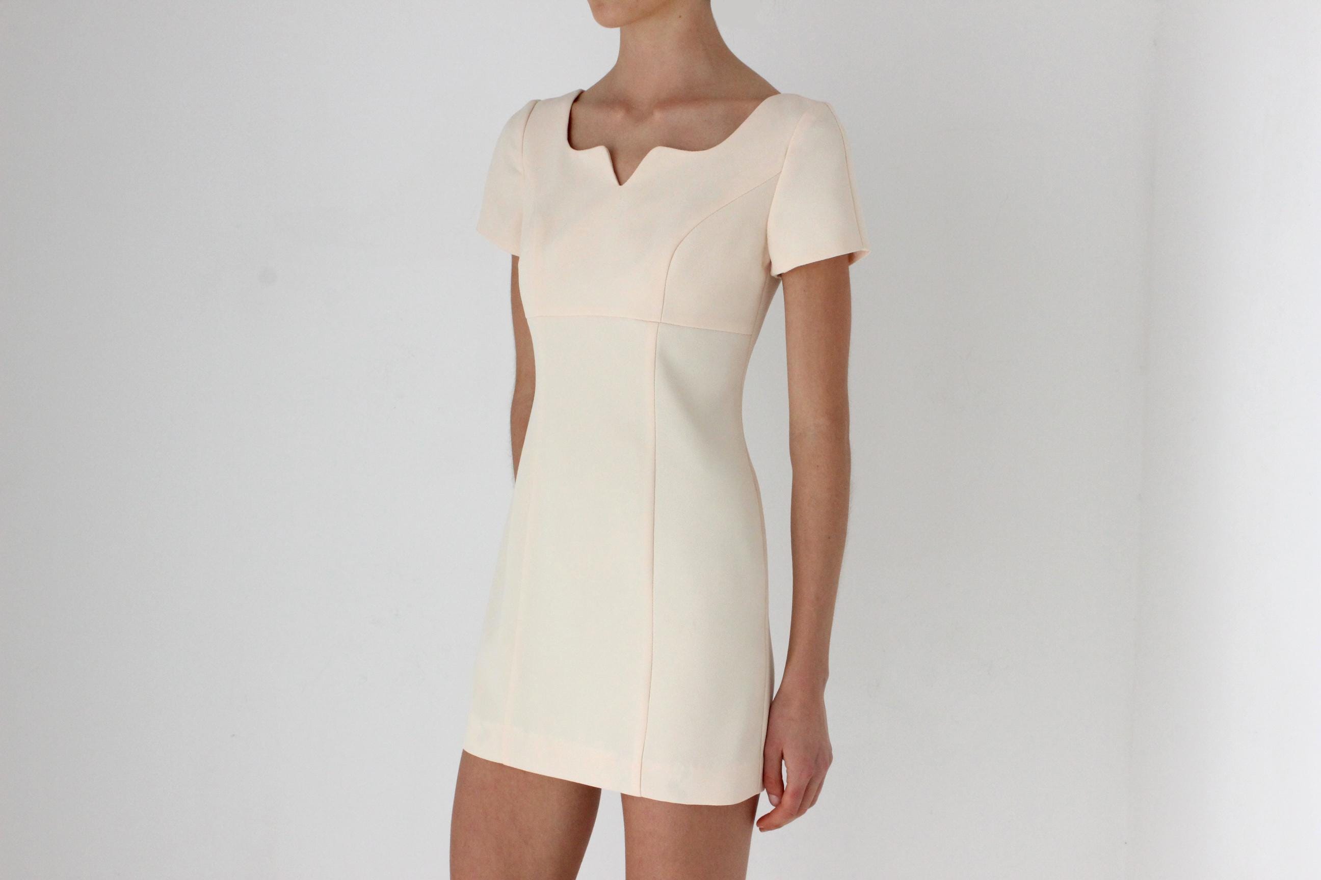 90s Cream Crepe Mini