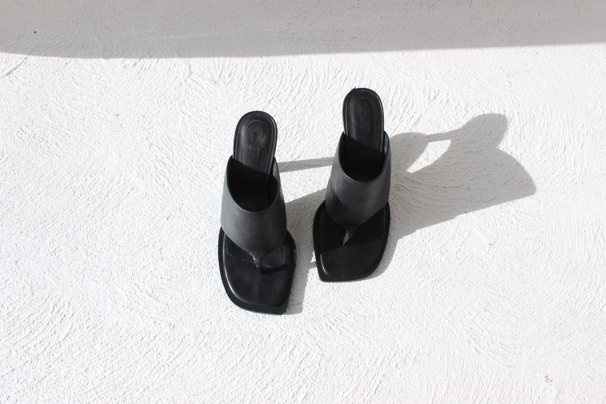 2000s Ellery for Witchery Black Leather Heeled Sandals ~ Euro 40