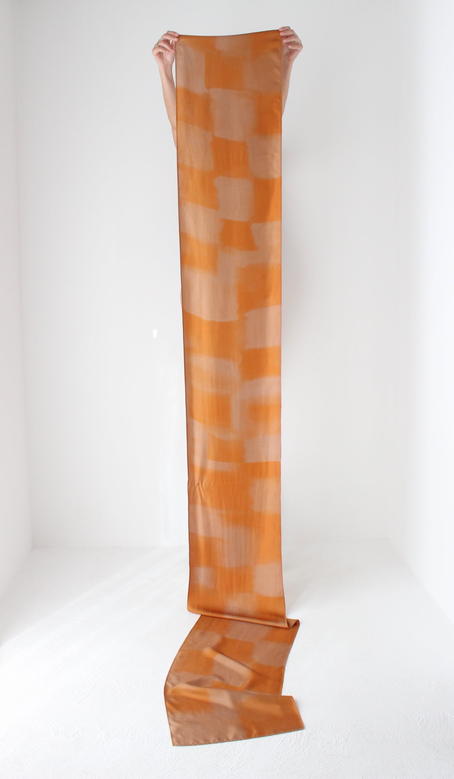 Melted Checker Runner in Caramel