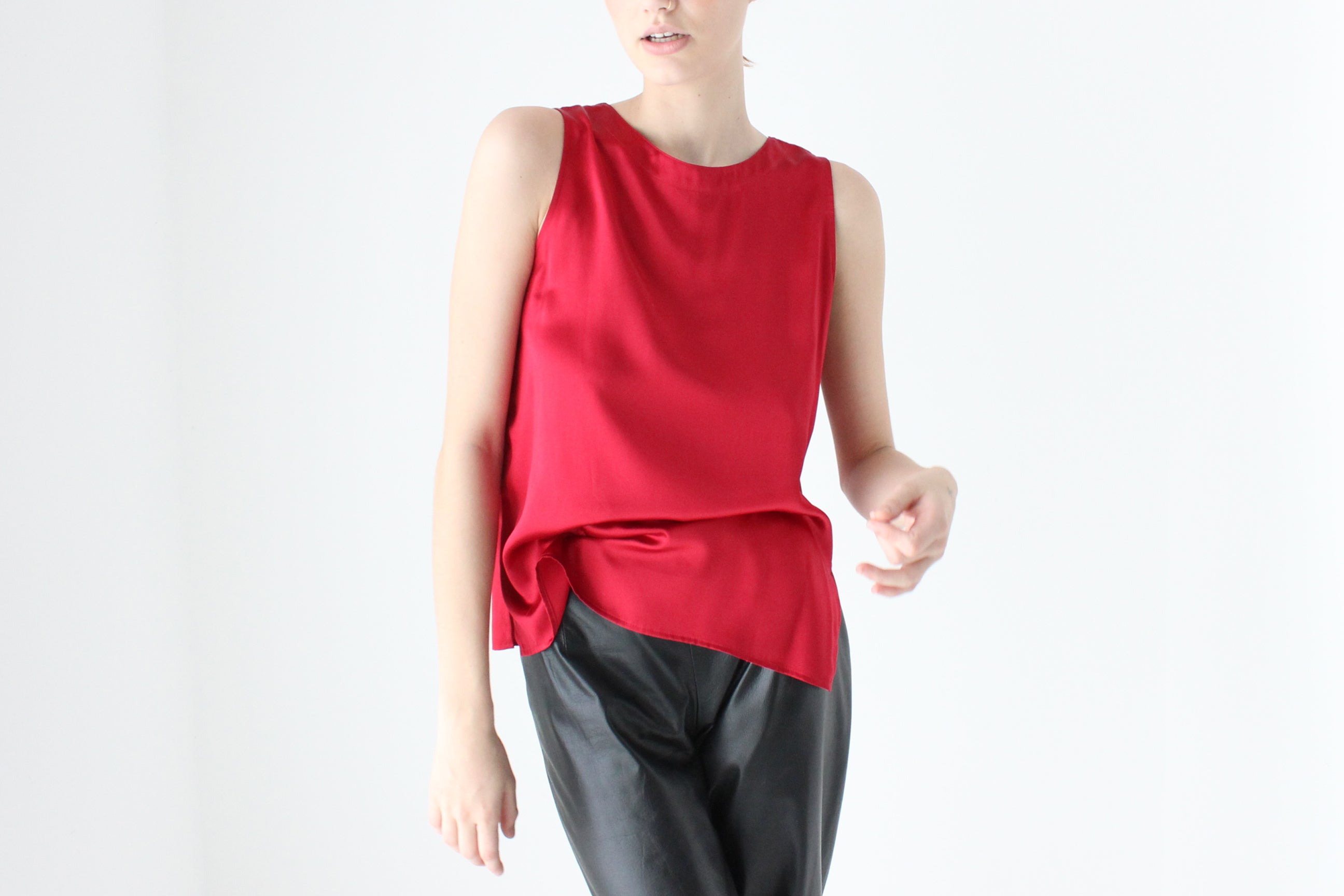 90s Pure Silk Sleeveless Tank Top in Rich Red Gloss