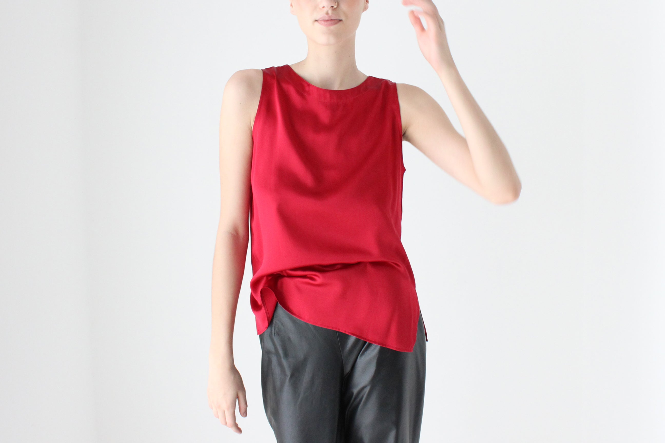90s Pure Silk Sleeveless Tank Top in Rich Red Gloss