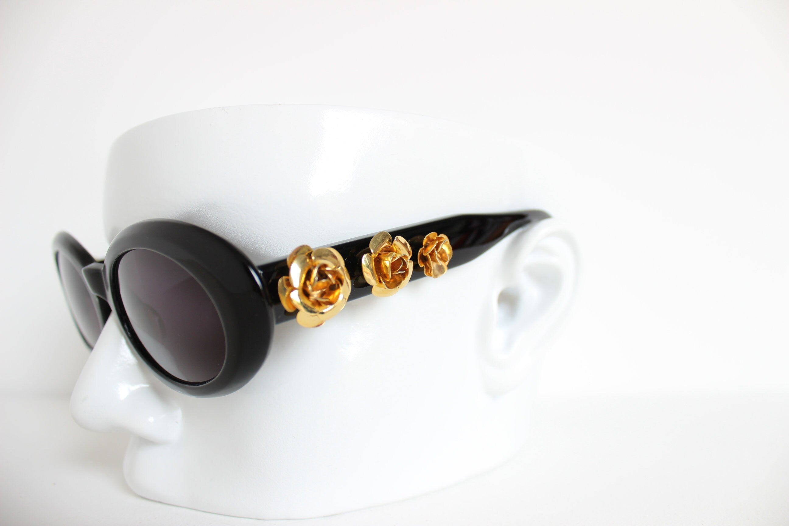 Collectible 80s GIANNI VERSACE Oval EyeSunglasses w/ Gold Roses