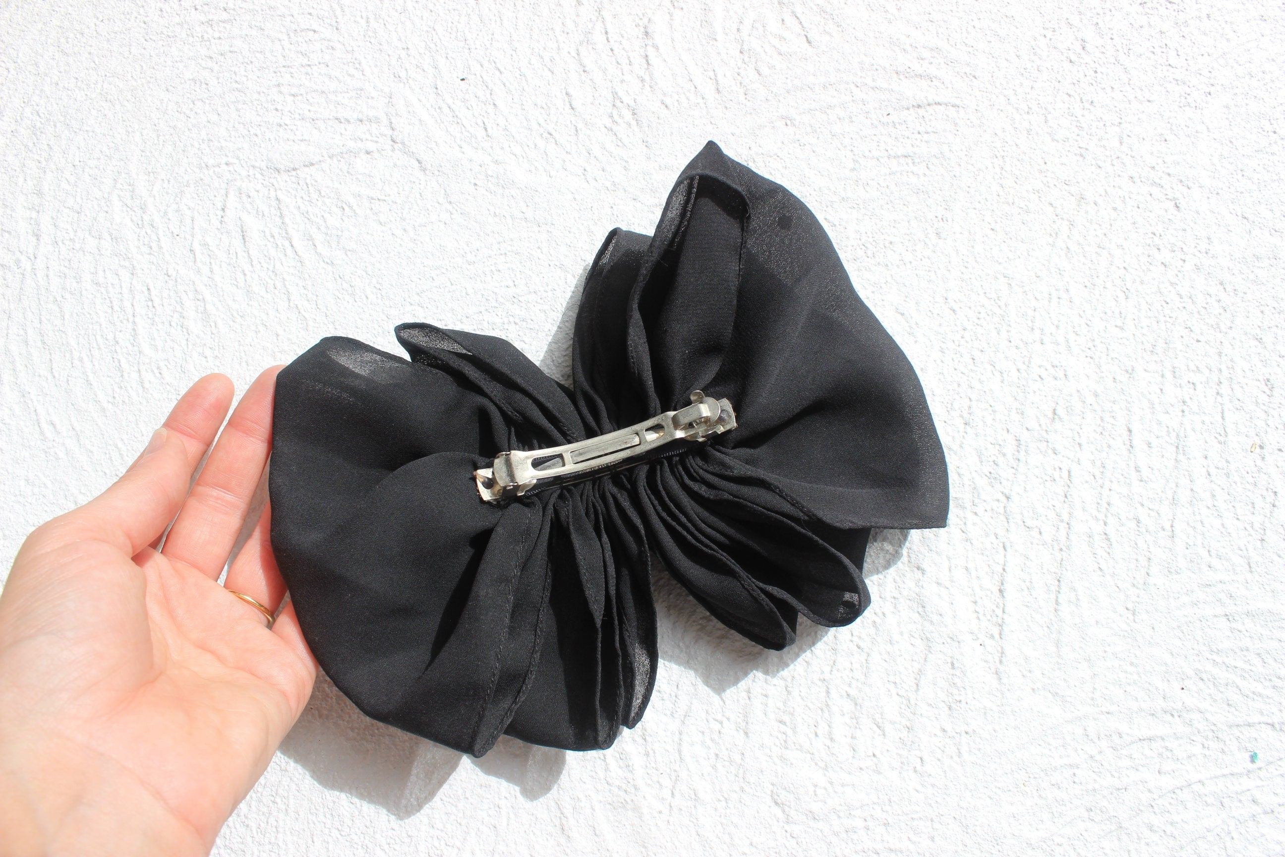 BALLETCORE 80s Oversized Bow Barrette