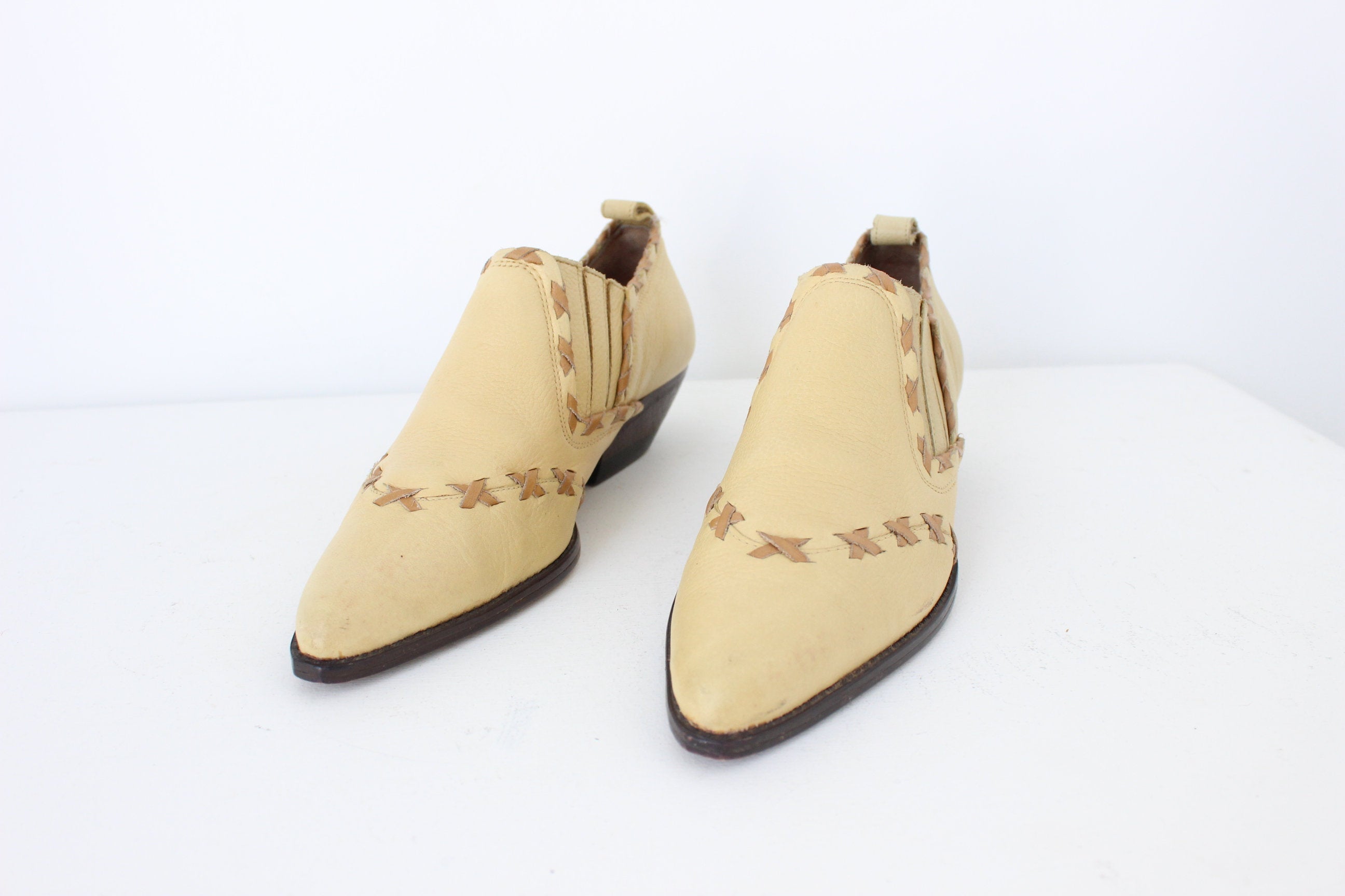 80s Butter Leather Western Cowgirl Detailing Pointed Toe Boots - Euro 37