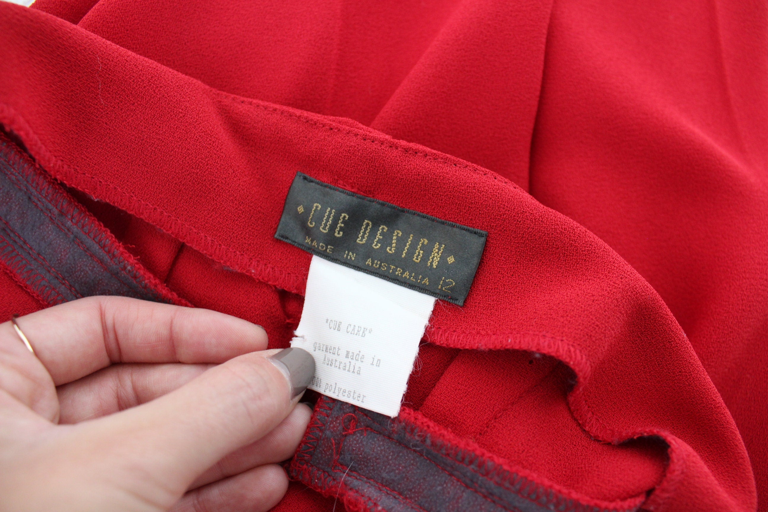 80s CUE Red Crepe Relaxed Leg High Waist Cropped Trousers