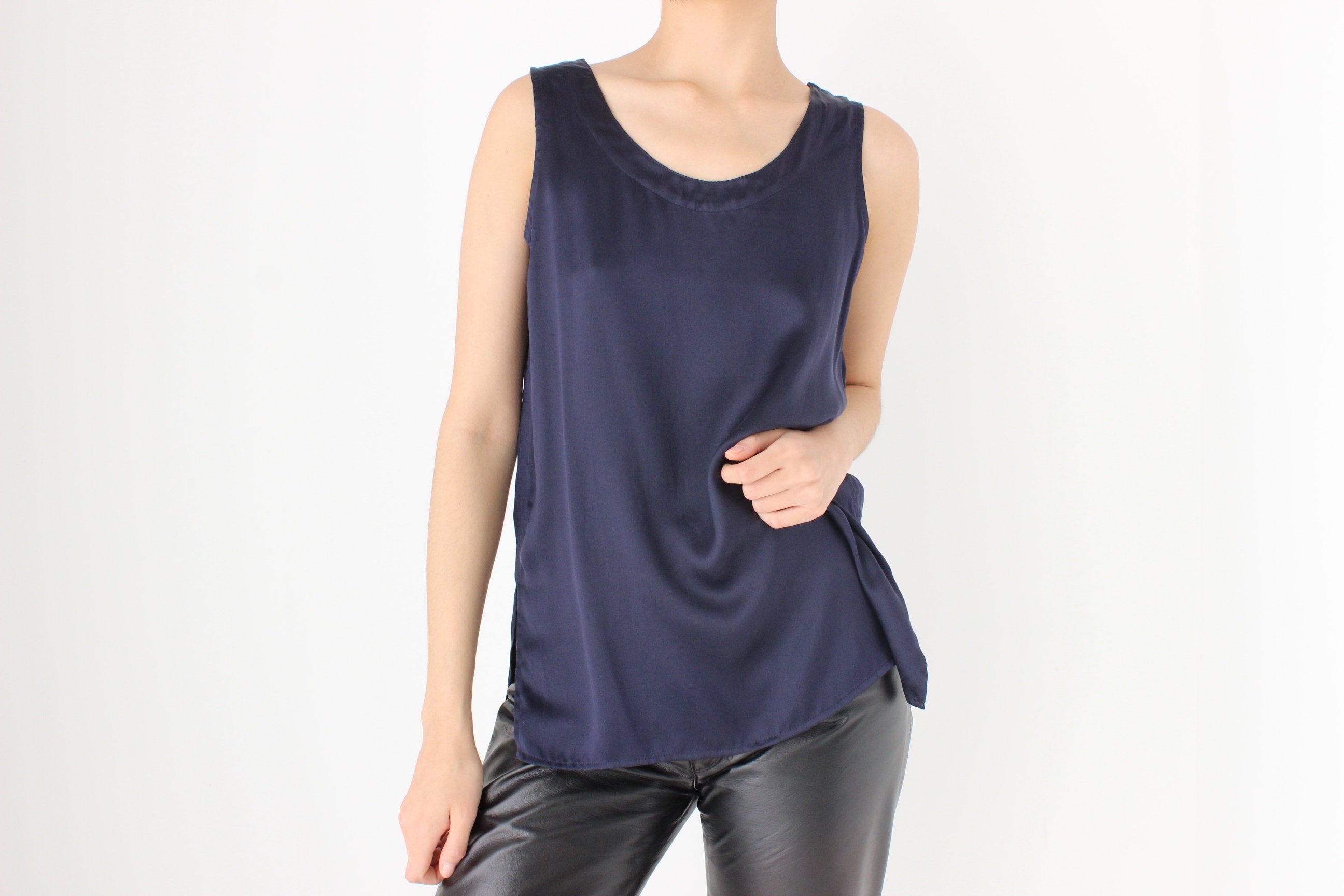 90s Pure Silk Sleeveless Tank Top in Midnight Blue