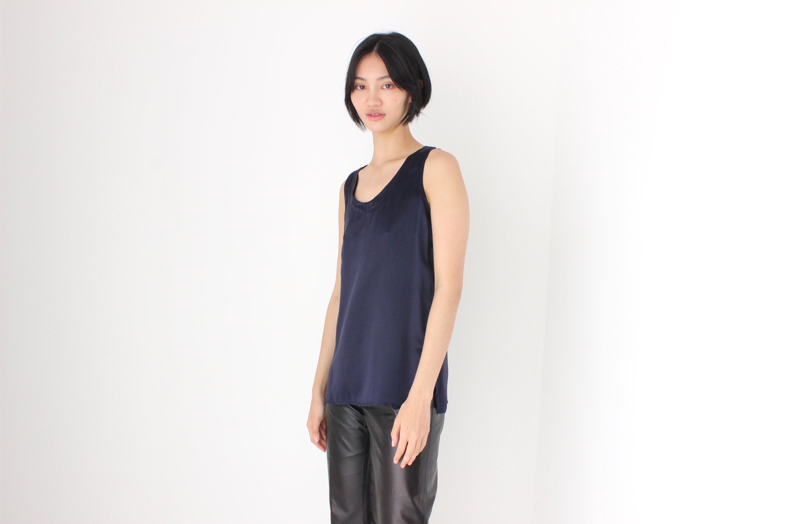 90s Pure Silk Sleeveless Tank Top in Midnight Blue