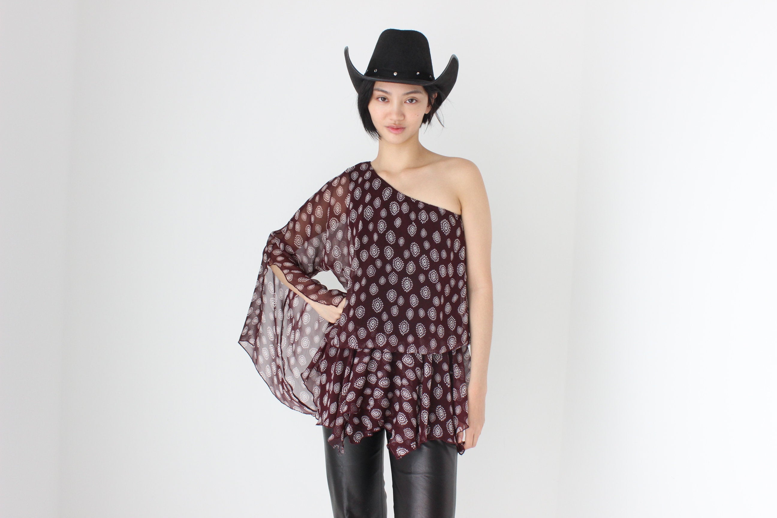 Y2K Asymmetric One Sleeve Top