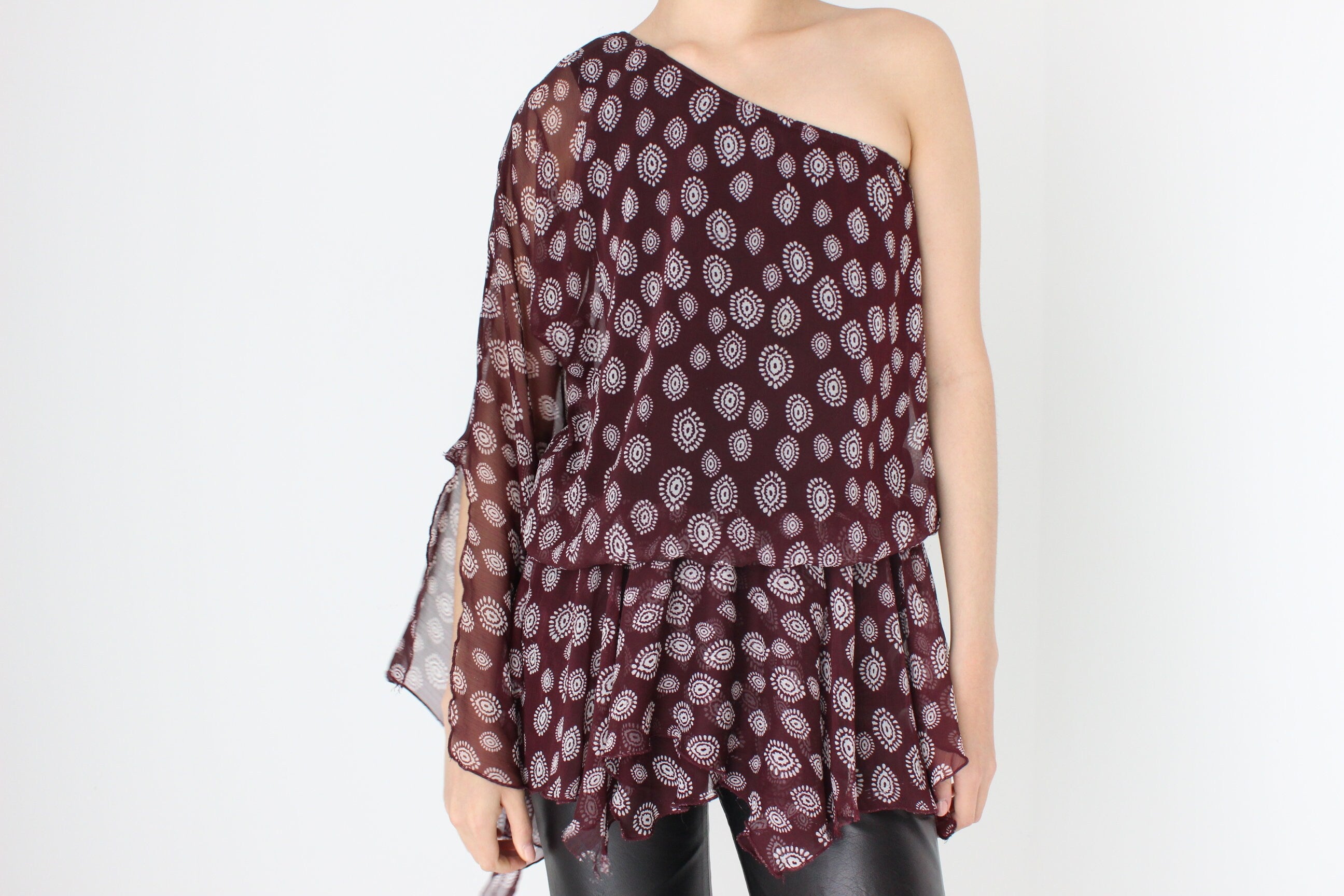 Y2K Asymmetric One Sleeve Top