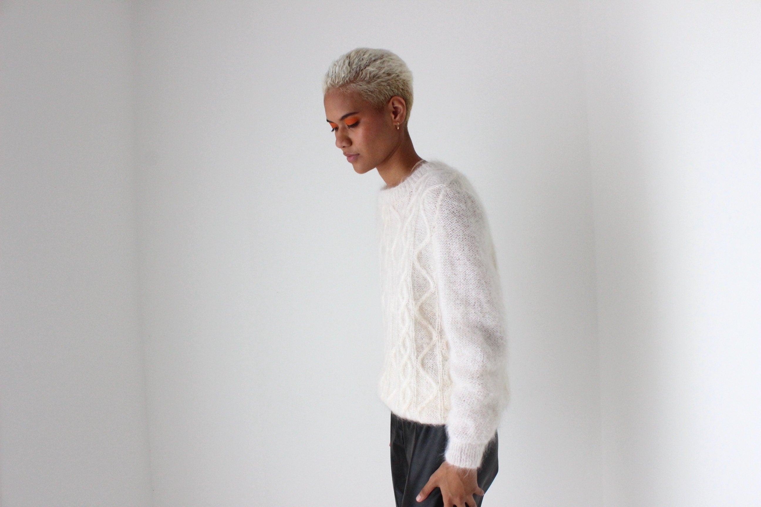 80s Ivory Mohair Hand Knit Textured Fluffy Sweater