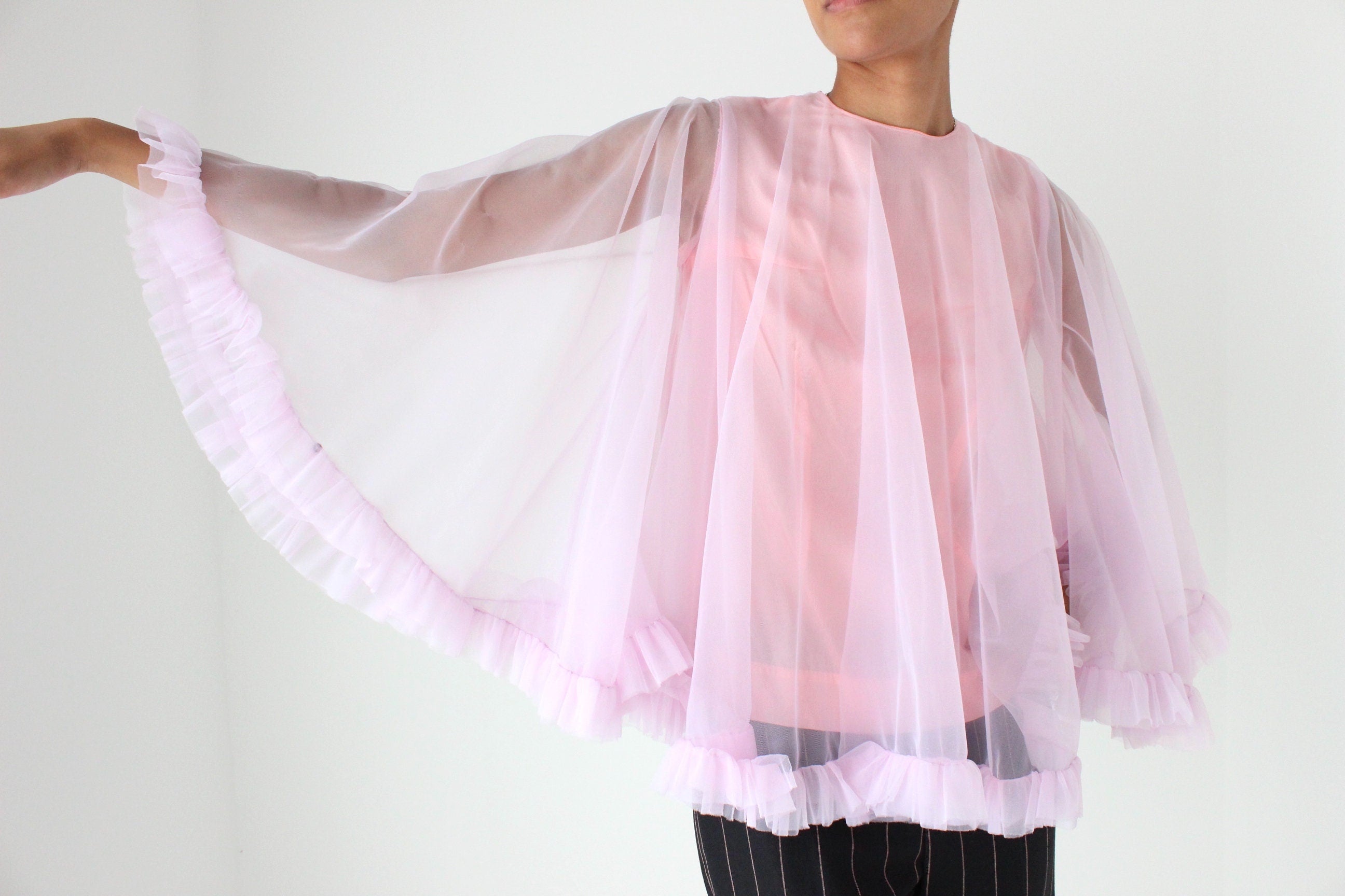 60s Voluminous Pastel Ruffle Puff Top