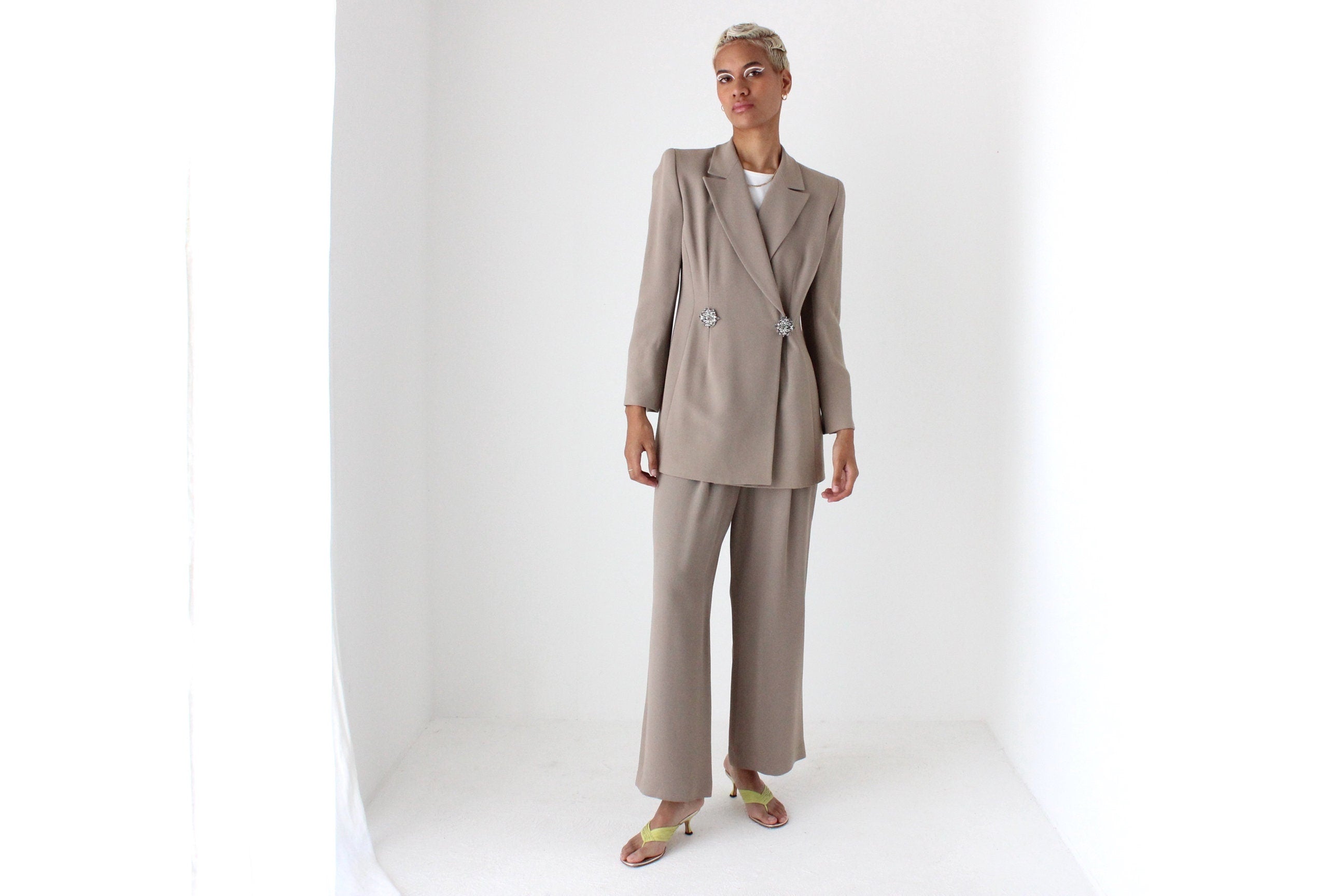 STUNNING 90s Badgley Mischka Taupe Two Piece Suit