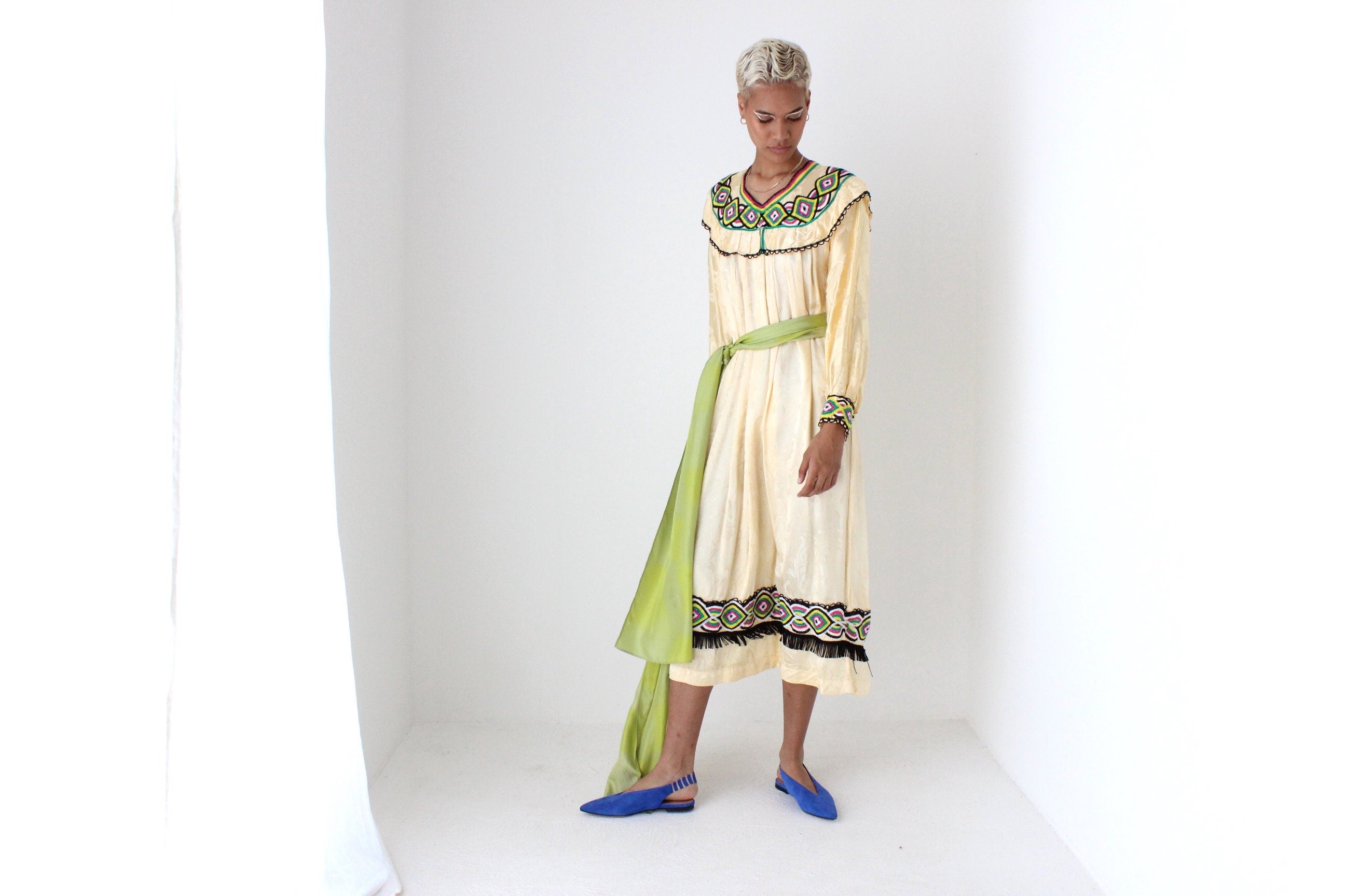 90s Peachy Jacquard Smock w/ Embroidery & Ruffles