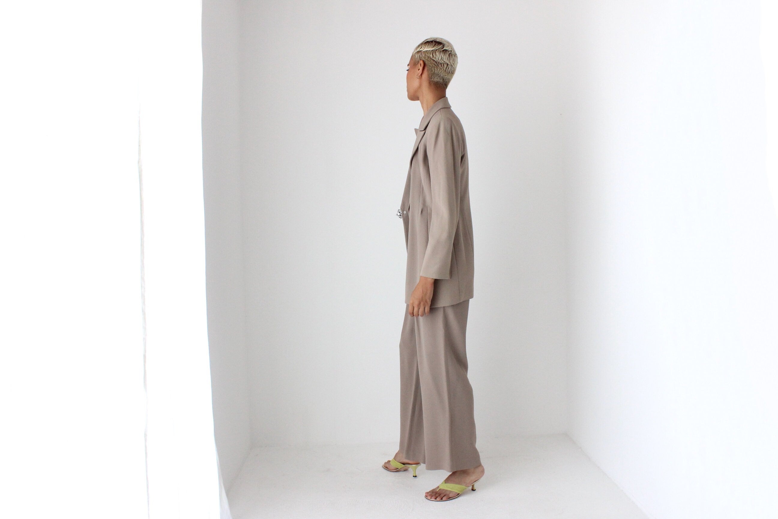 STUNNING 90s Badgley Mischka Taupe Two Piece Suit