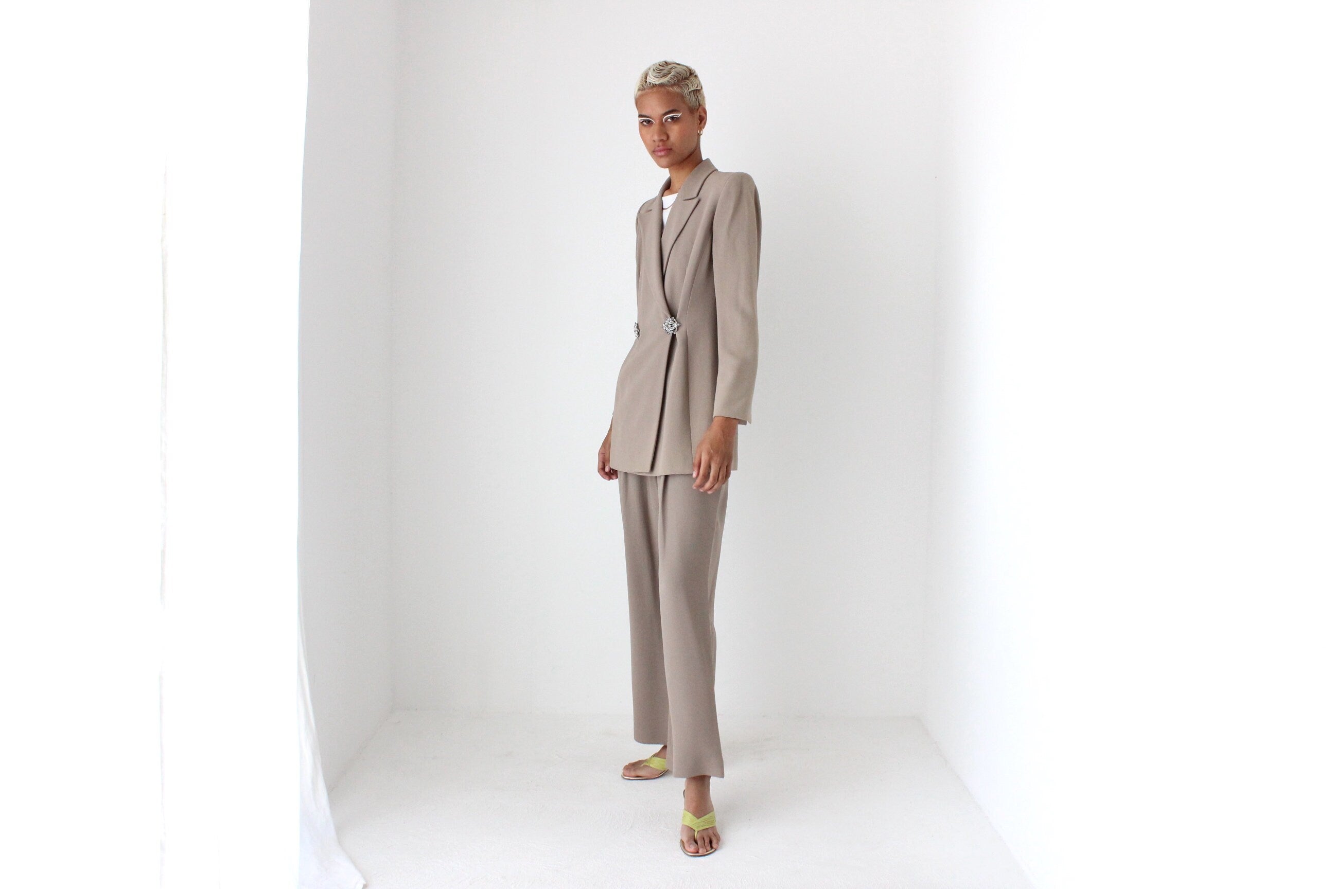 STUNNING 90s Badgley Mischka Taupe Two Piece Suit