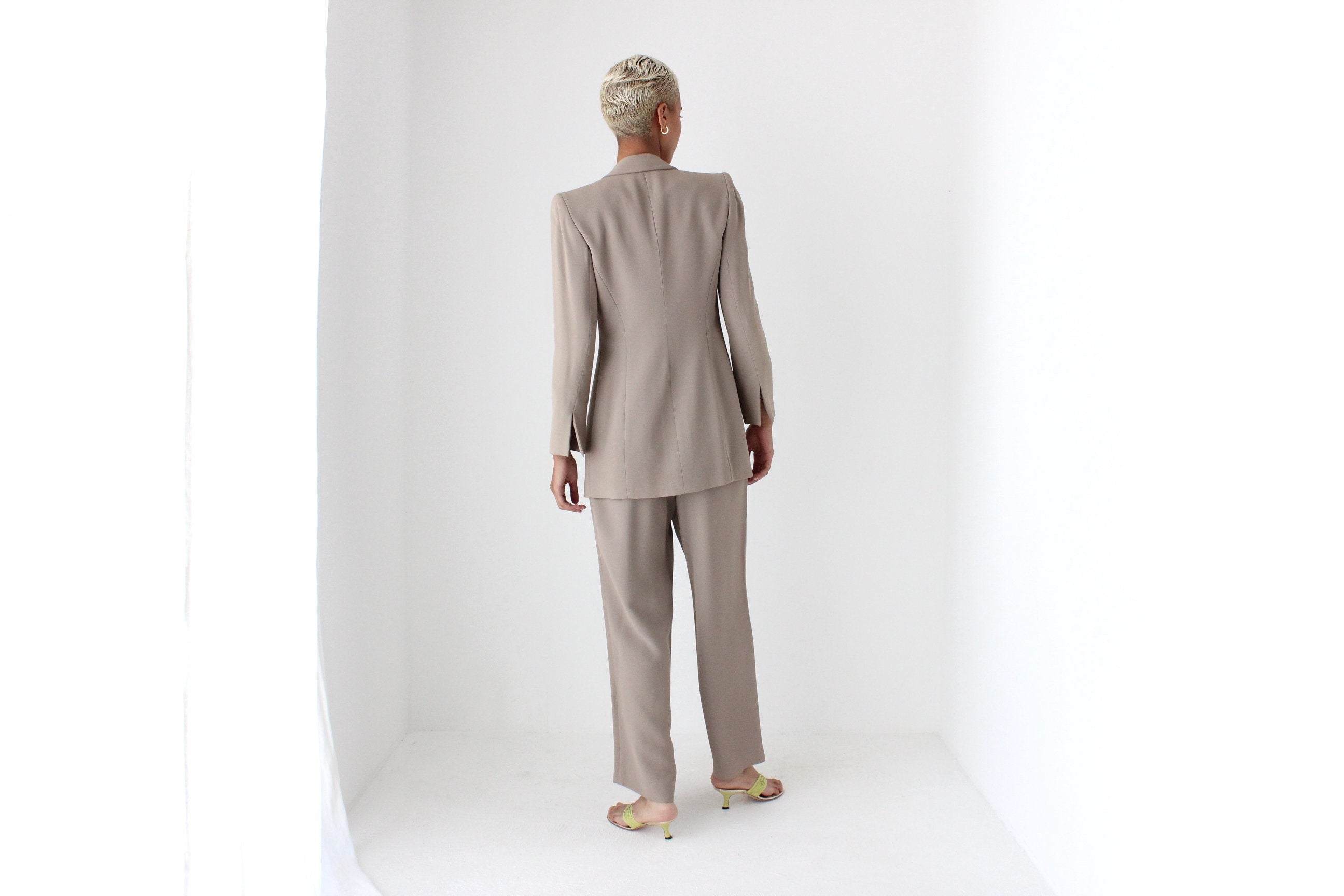 STUNNING 90s Badgley Mischka Taupe Two Piece Suit