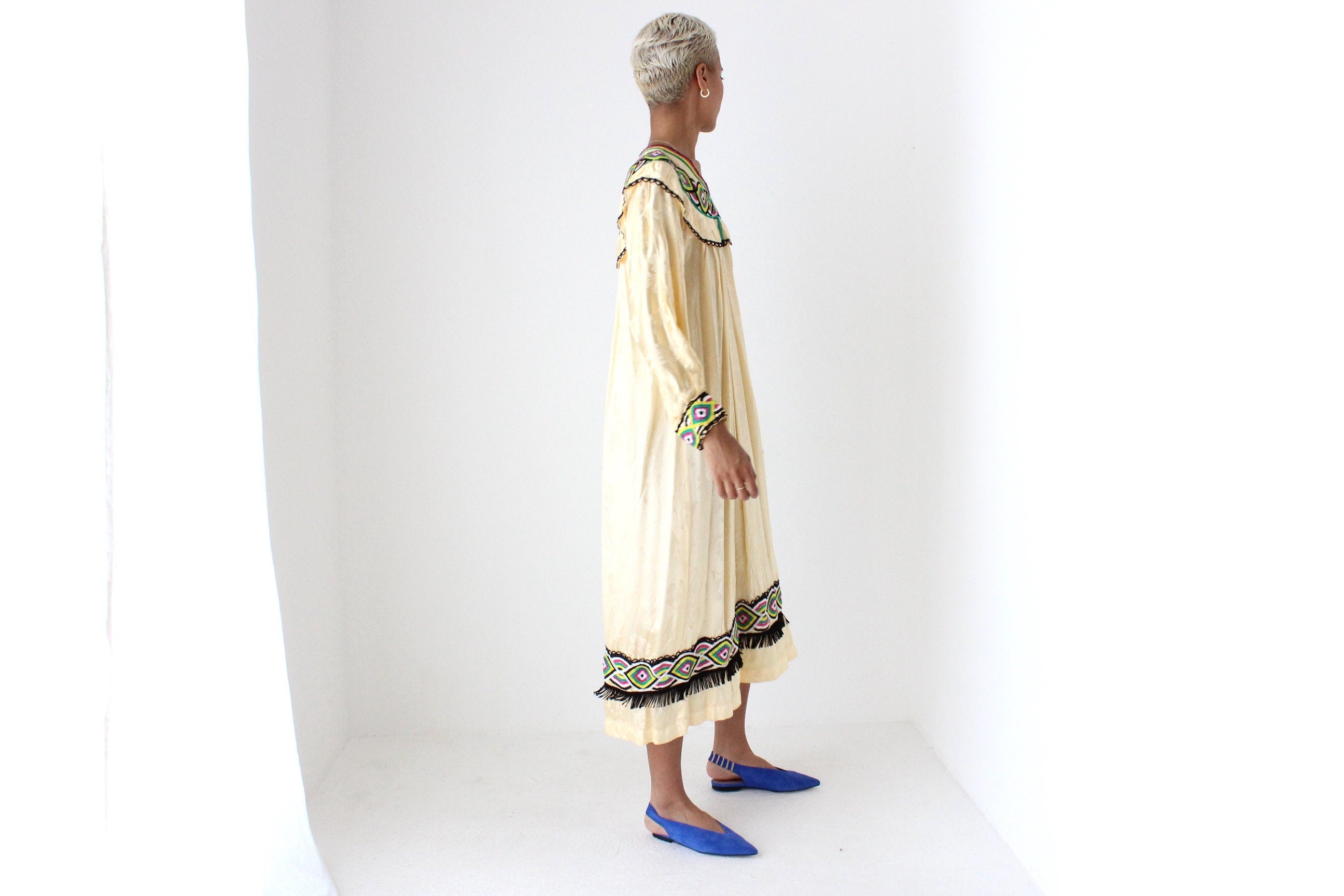 90s Peachy Jacquard Smock w/ Embroidery & Ruffles