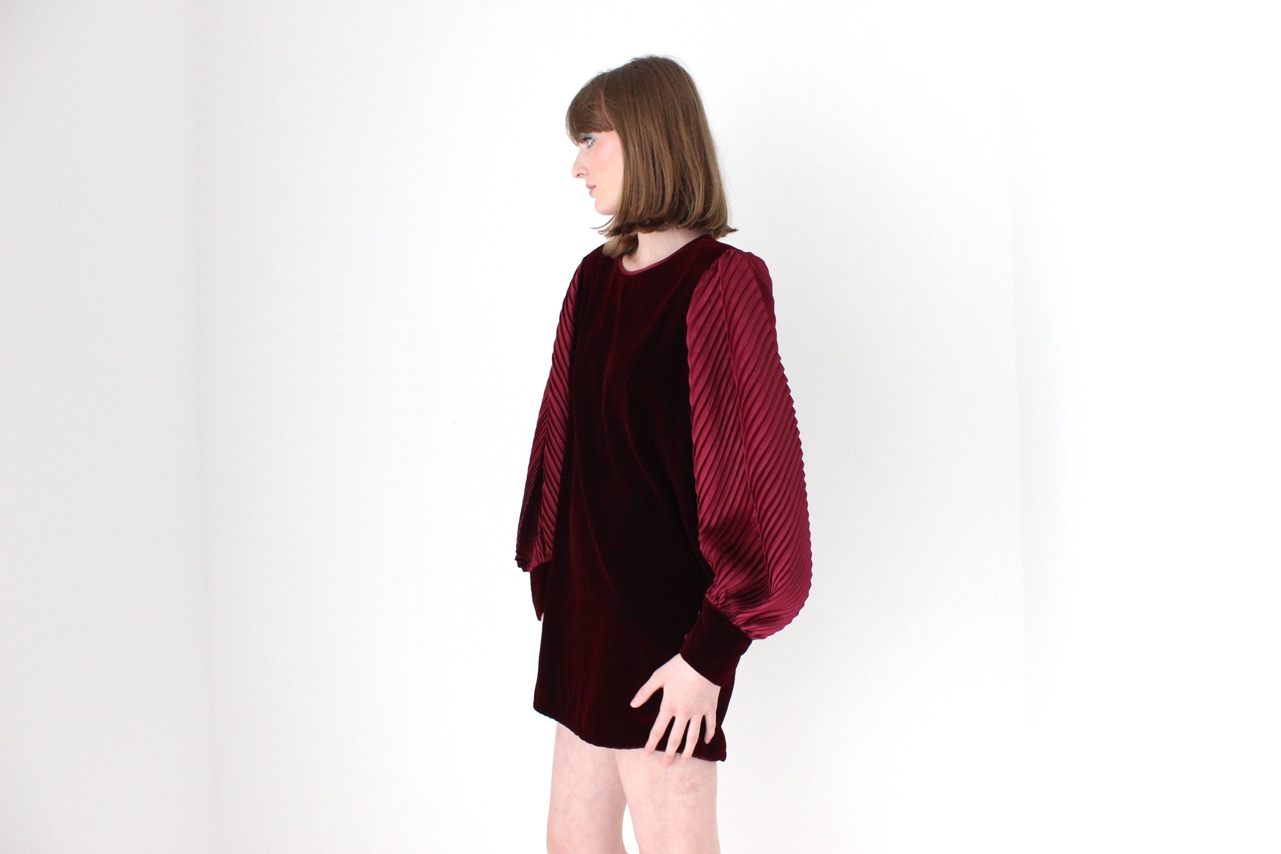 Divine 80s Velvet & Voluminous Pleated Sleeve Mini