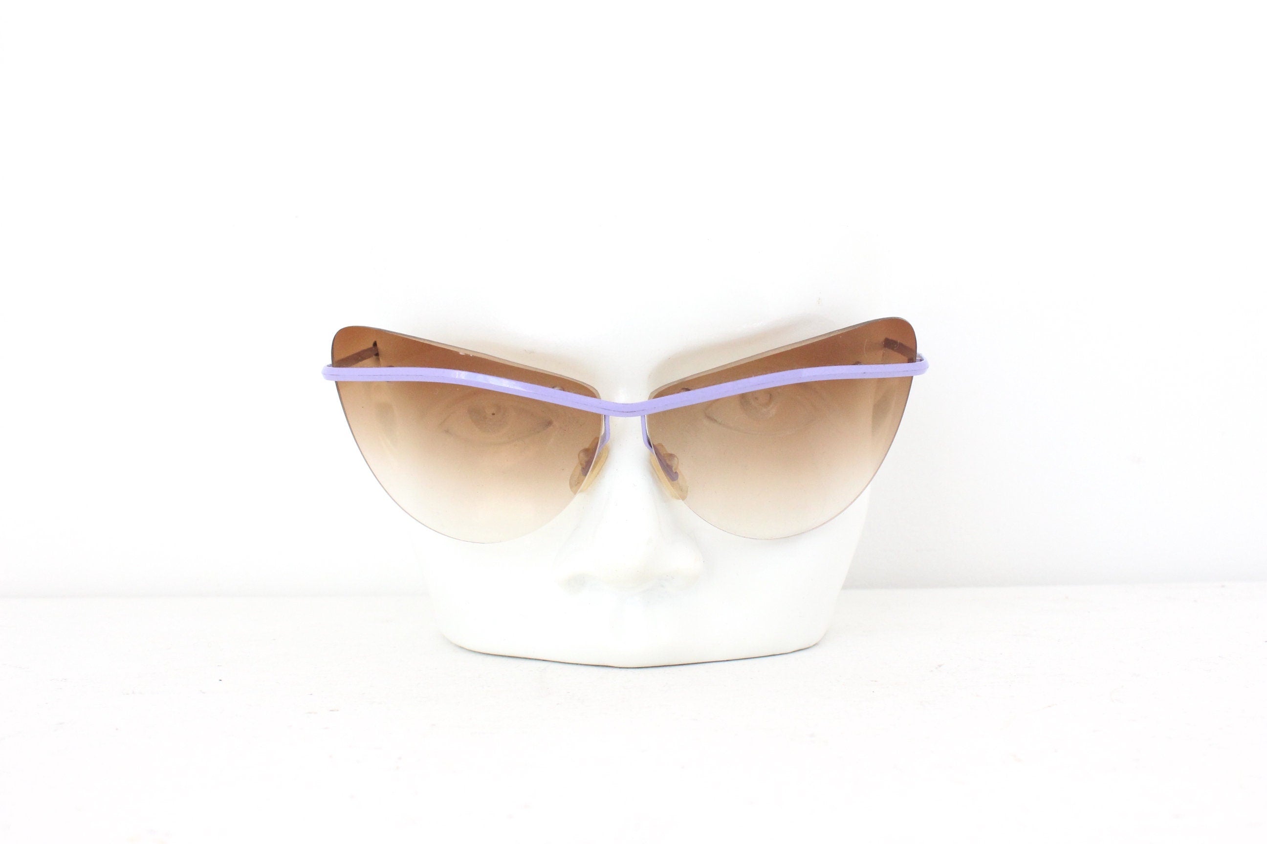 80s Frameless Cat Eyes w/ Pastel Purple Brow Bar