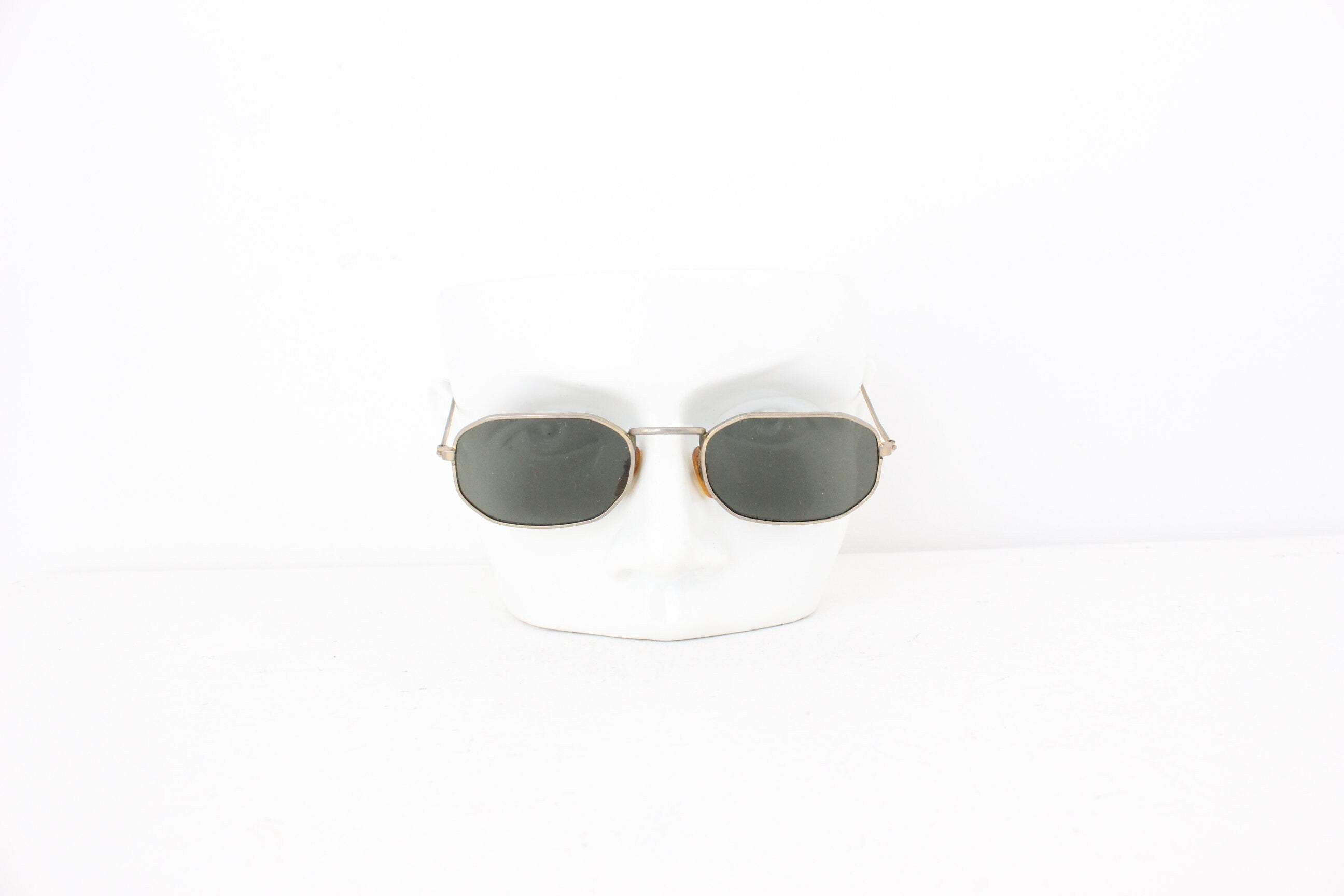 90s Slim Geometric Matte Gold Metal Sunglasses