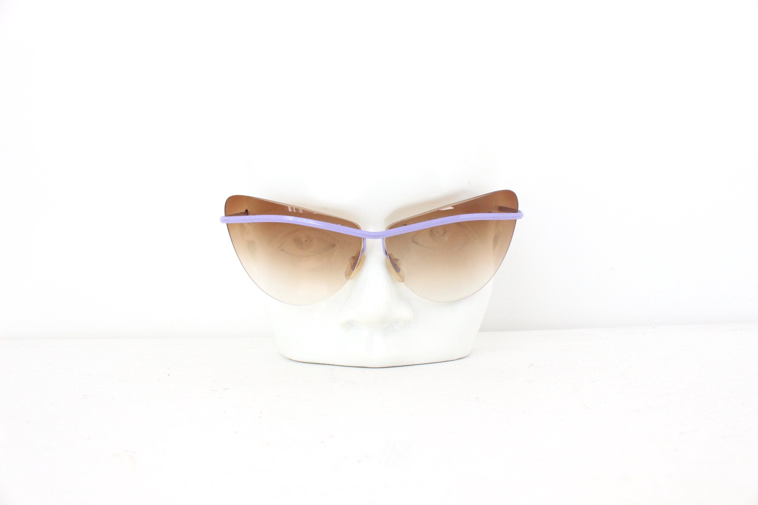 80s Frameless Cat Eyes w/ Pastel Purple Brow Bar