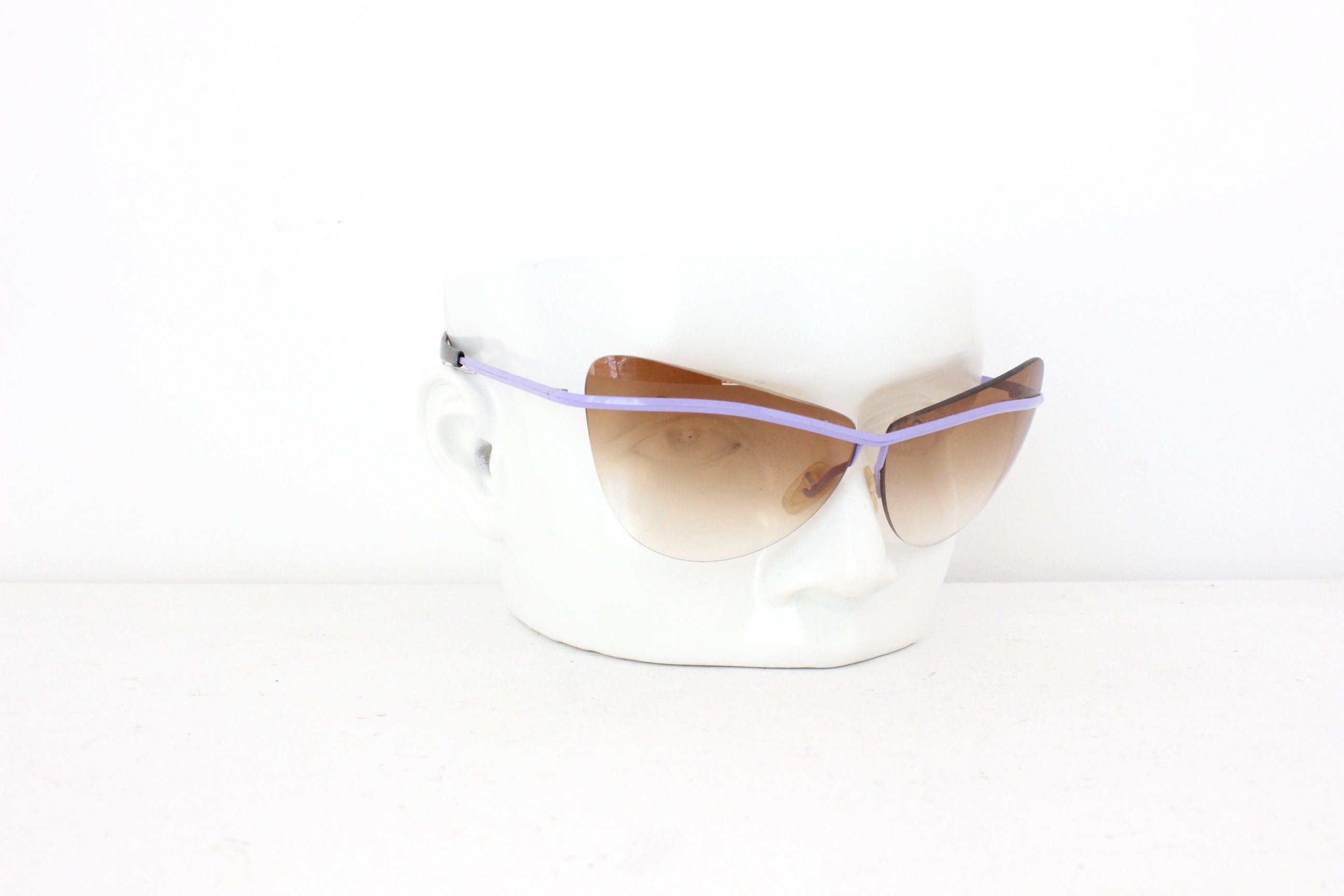 80s Frameless Cat Eyes w/ Pastel Purple Brow Bar