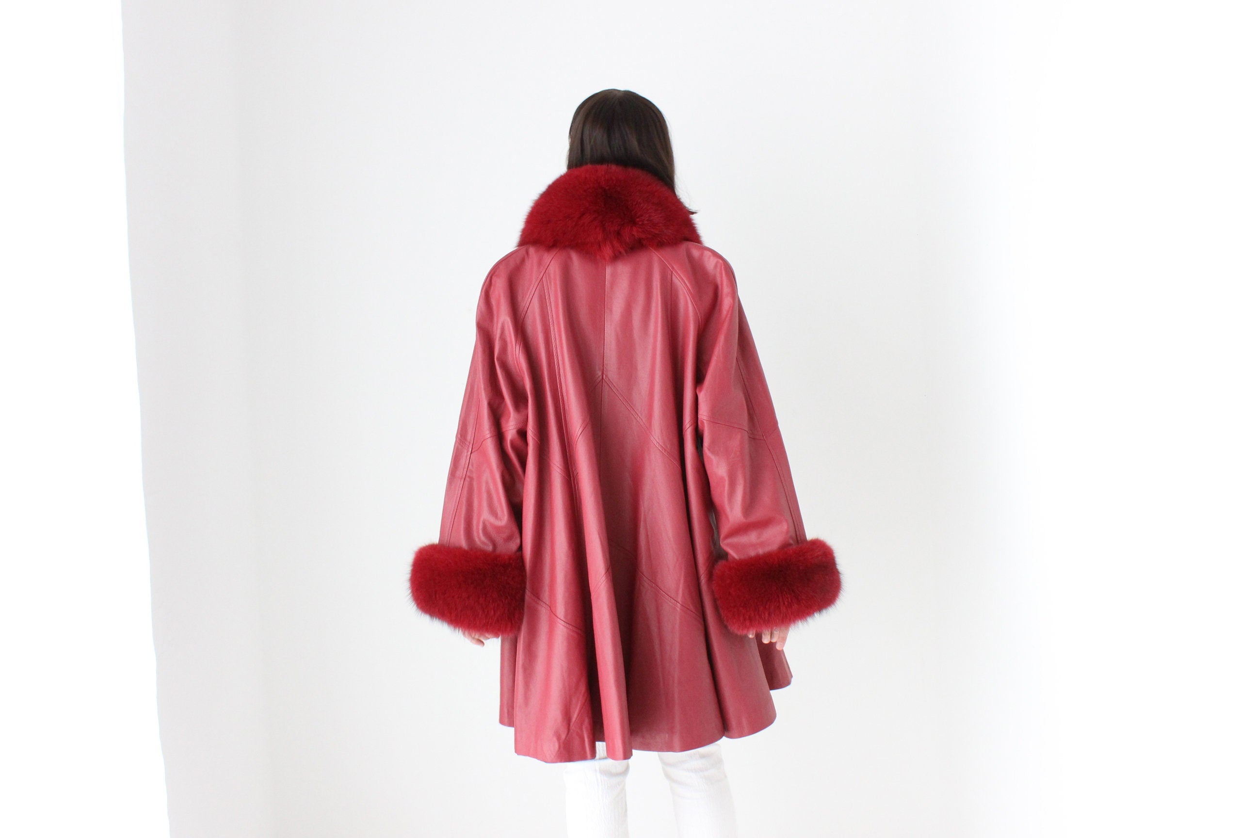 Outstanding 1980s Soft Lambskin Leather + Lush Genuine Fur Free Size Swing Coat