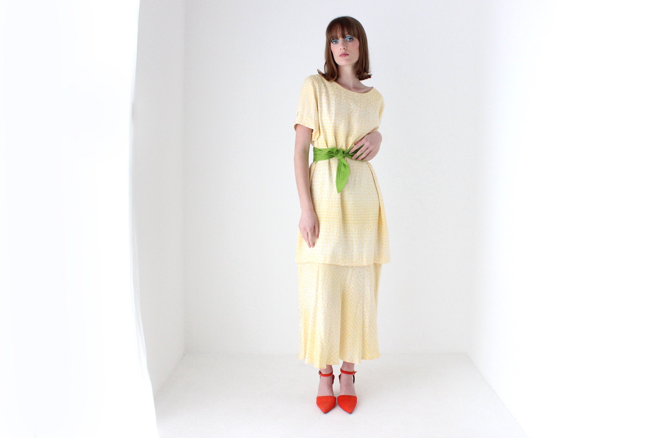 80s Pastel ~ Pure Silk ~ Relaxed Garden Party Dress w/ Green Sash Belt