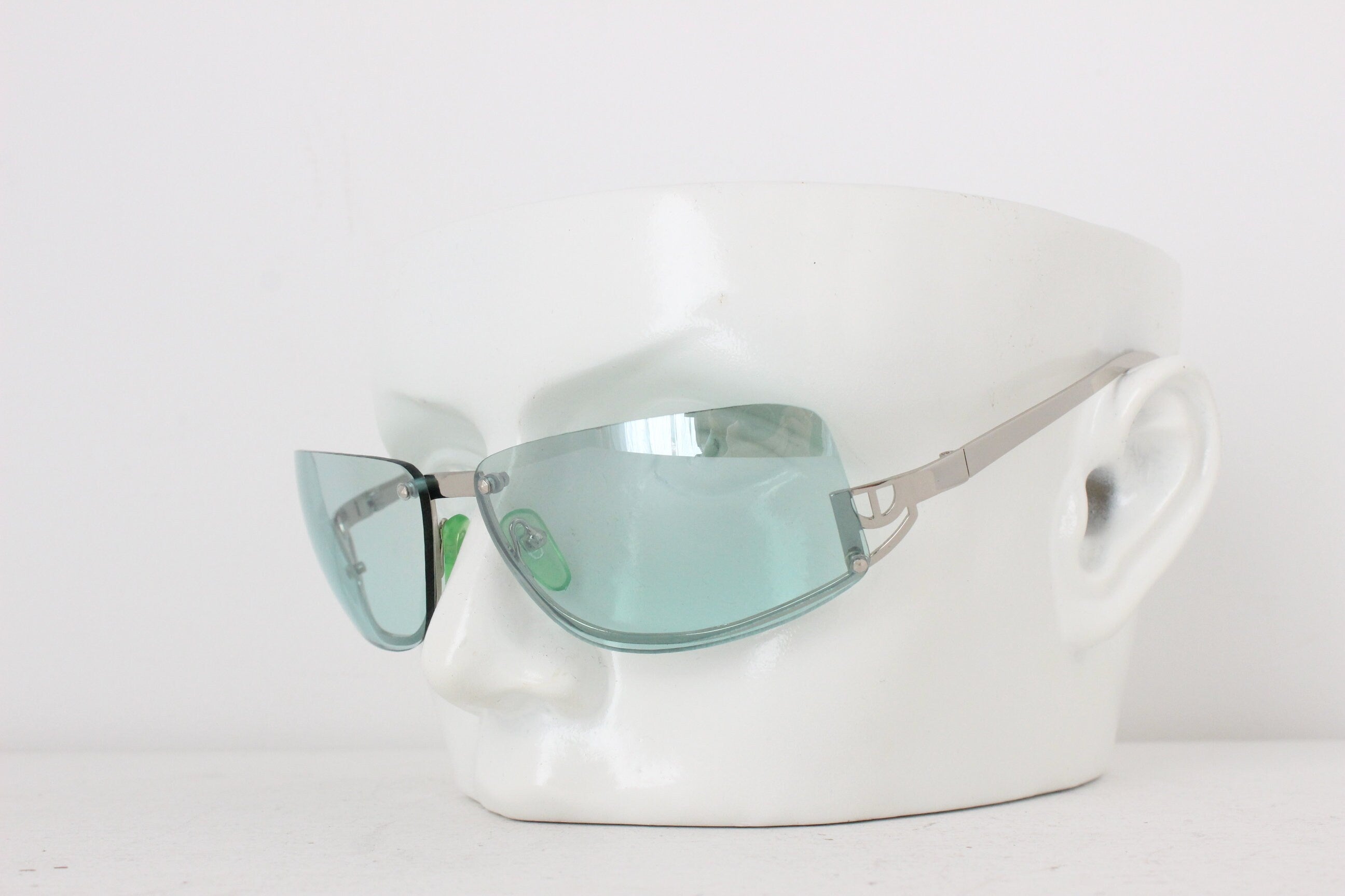 Y2K Cincept Eyewear Techno Green Shield Sunglasses