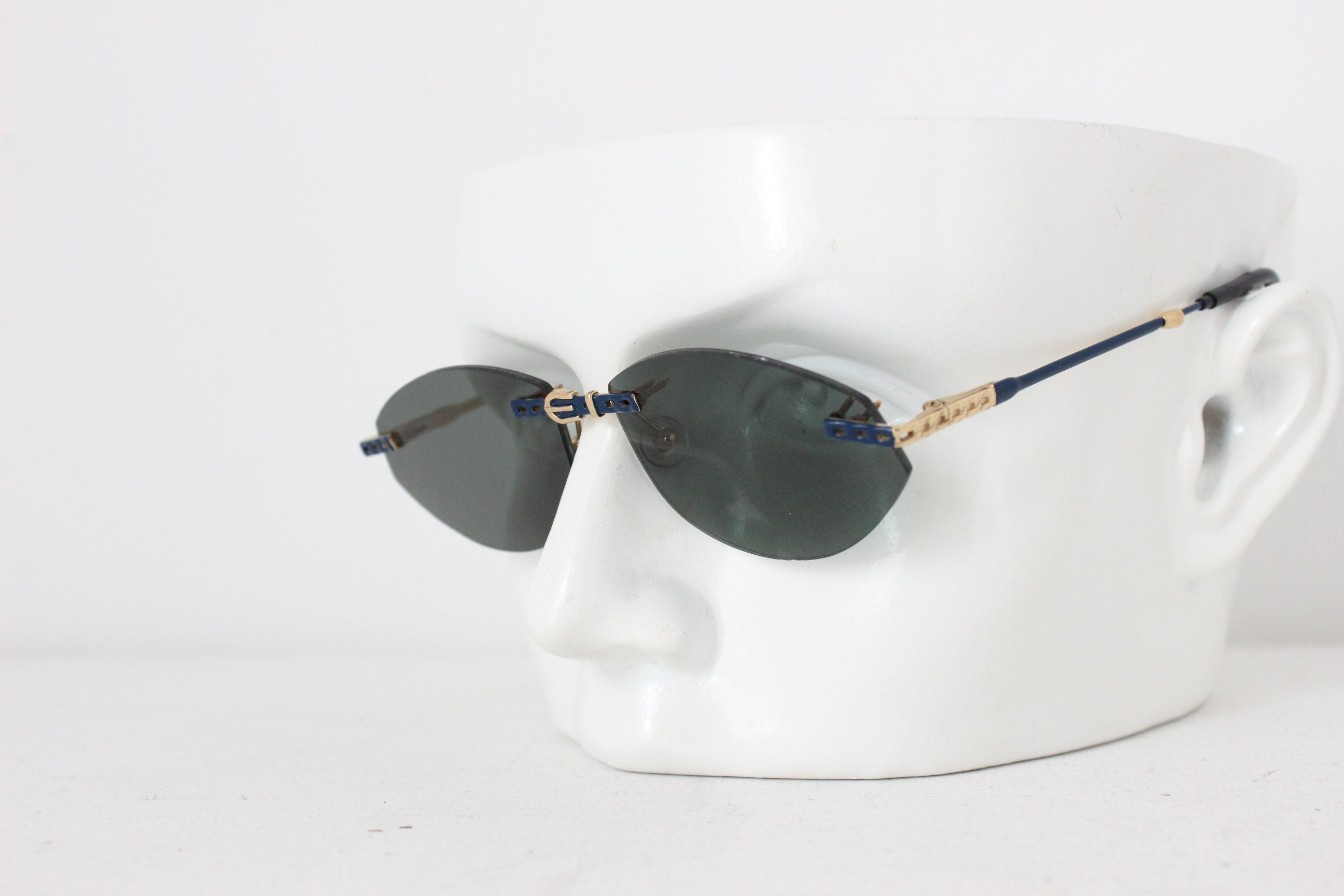 80s VIDI VICI Rare Italian Art Sunglasses w/ Buckle Bridge