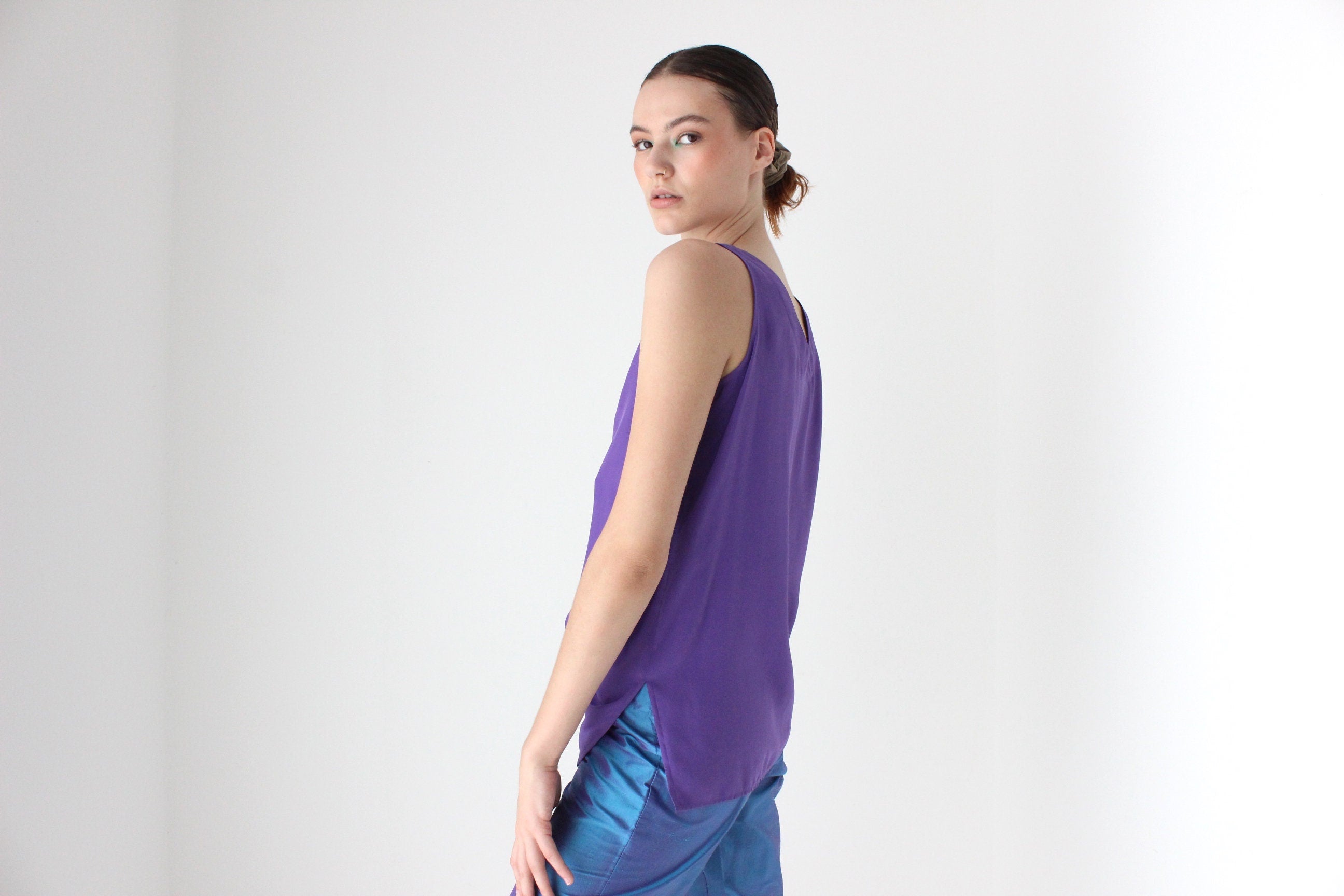 90s Pure Silk Sleeveless Tank Top in Matte Purple