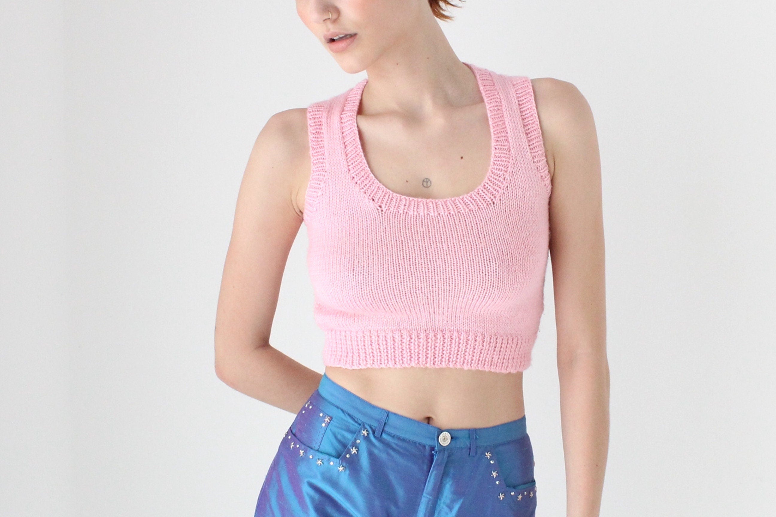 Adorable 80s Baby Pink Pastel Knit Crop Top