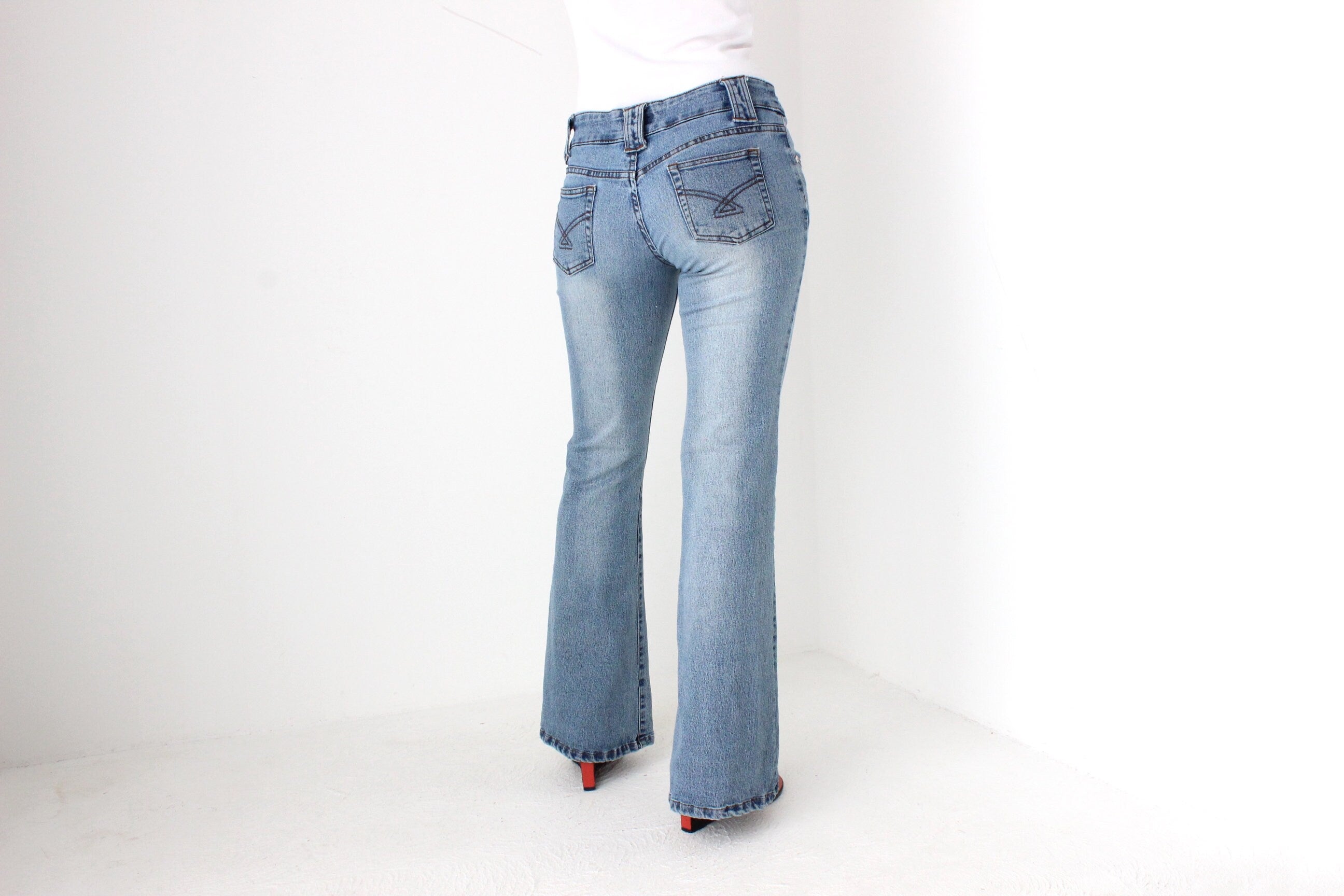 Amazing Y2K Stretch Denim Low Rise Bell Bottom Jeans