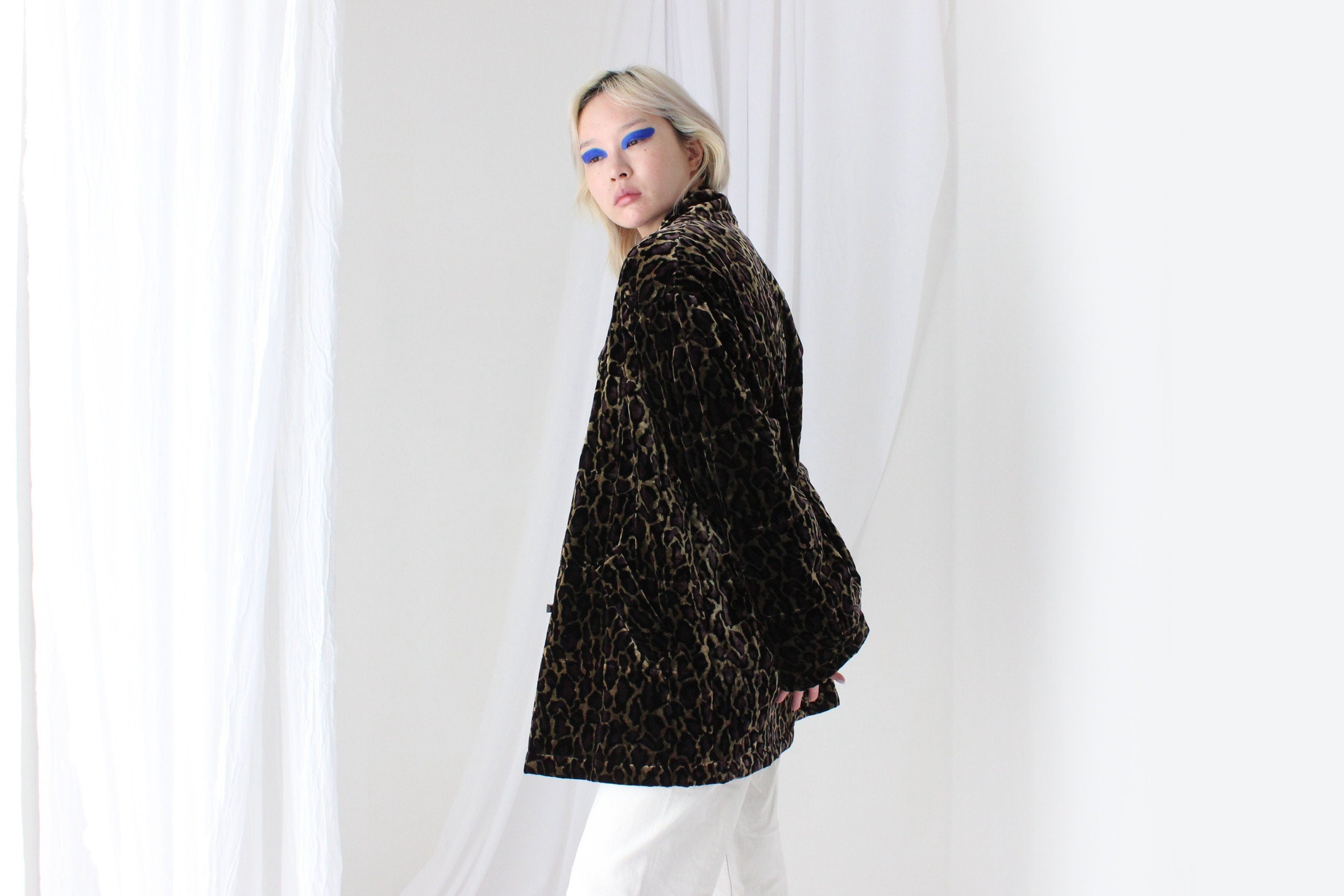 80s PURE SILK VELVET Quilted Puffer Coat in Leopard Print