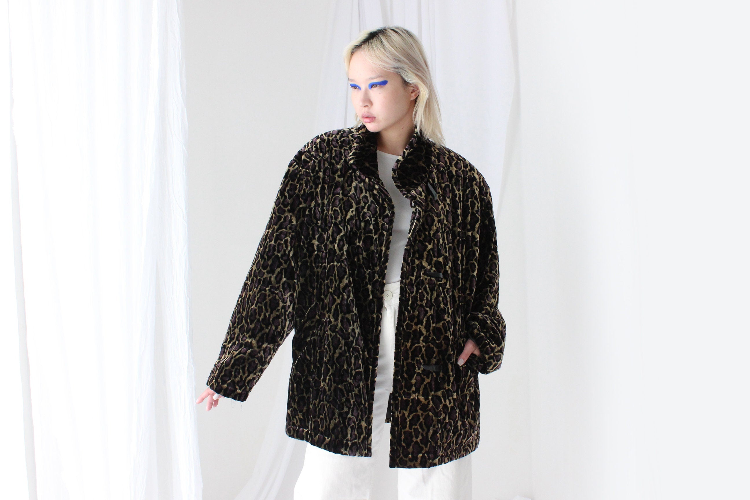 80s PURE SILK VELVET Quilted Puffer Coat in Leopard Print