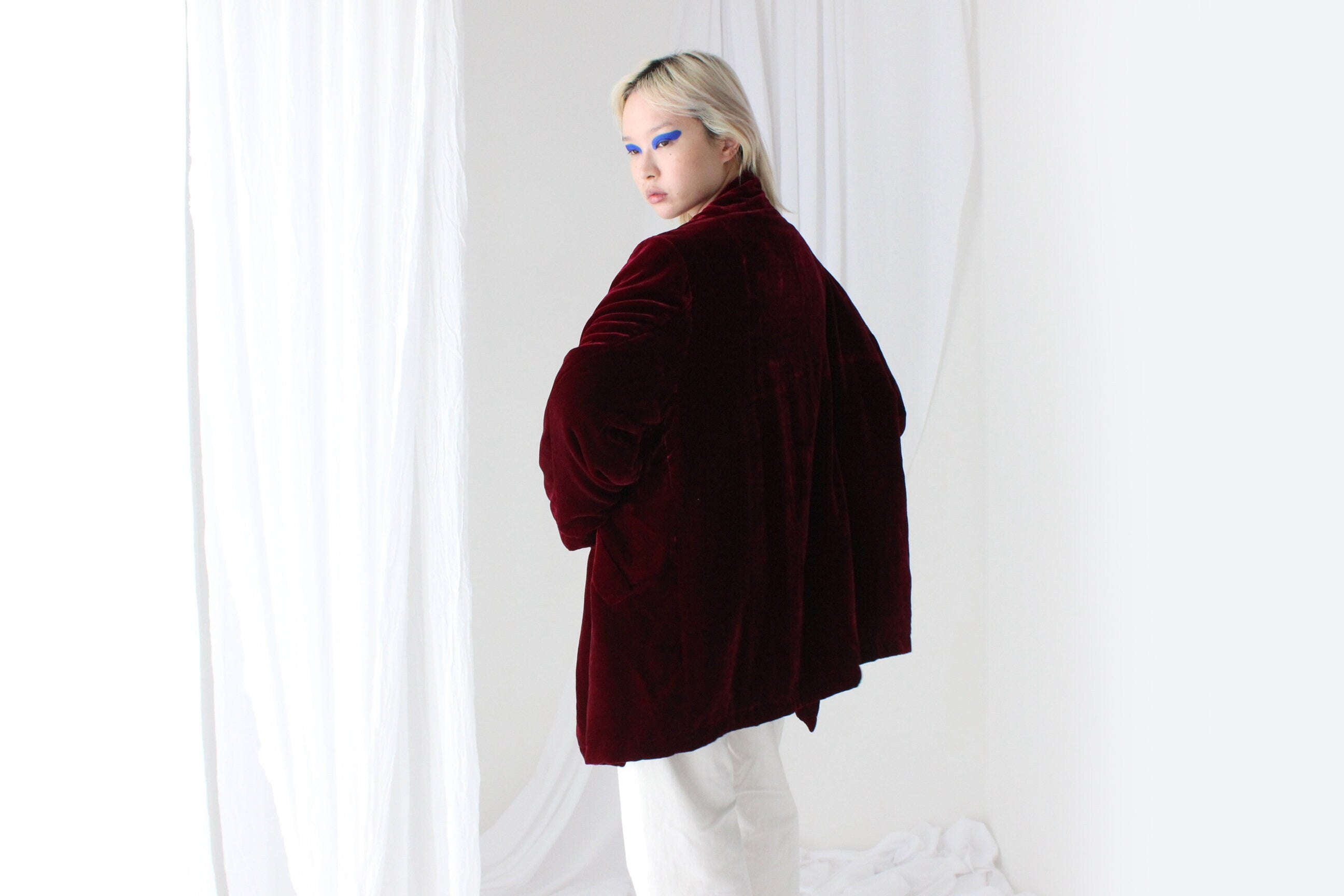 80s PURE SILK VELVET Quilted Kimono Coat in Merlot