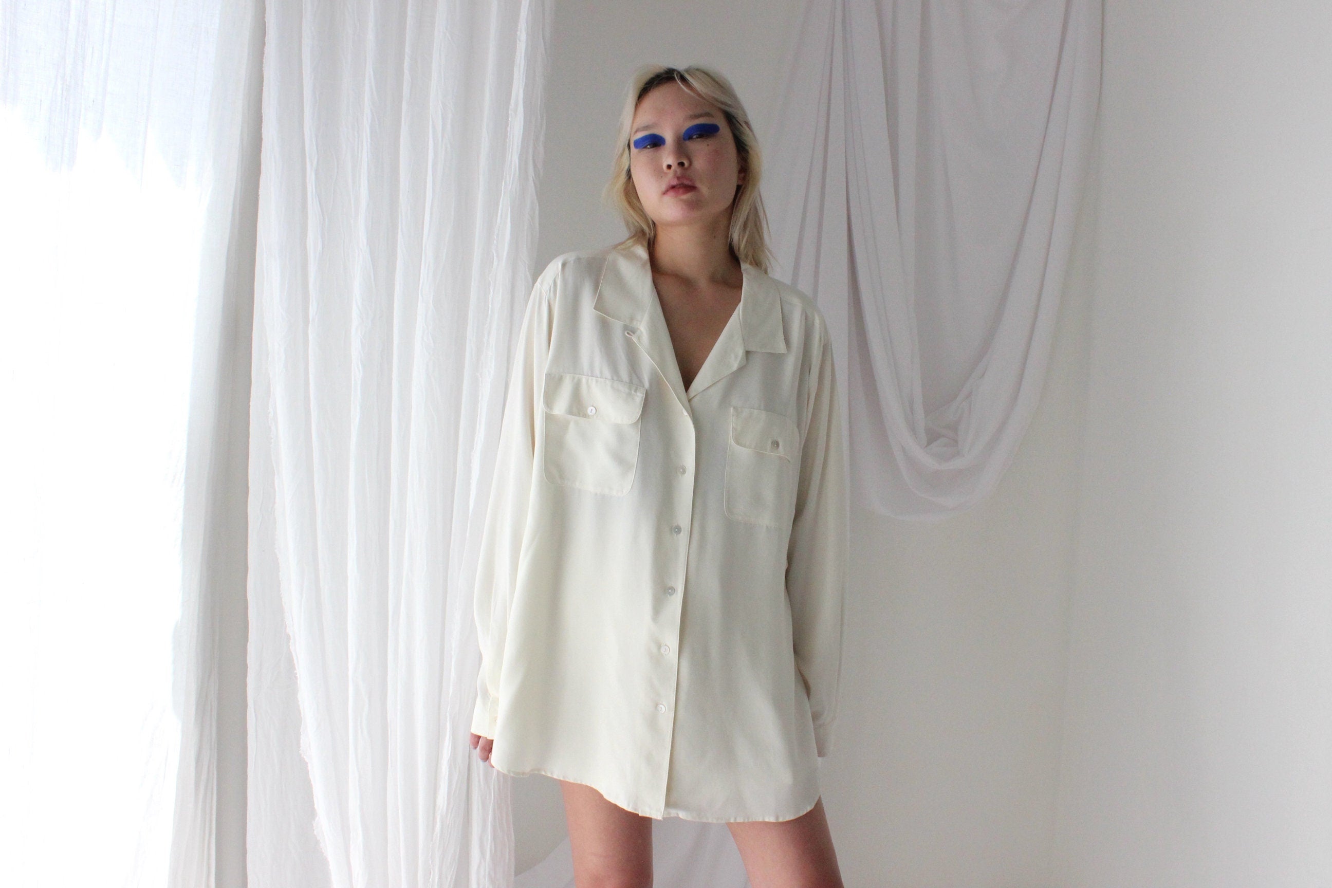 Heavenly 90s Pure Fuji Silk Cream Oversized Shirt