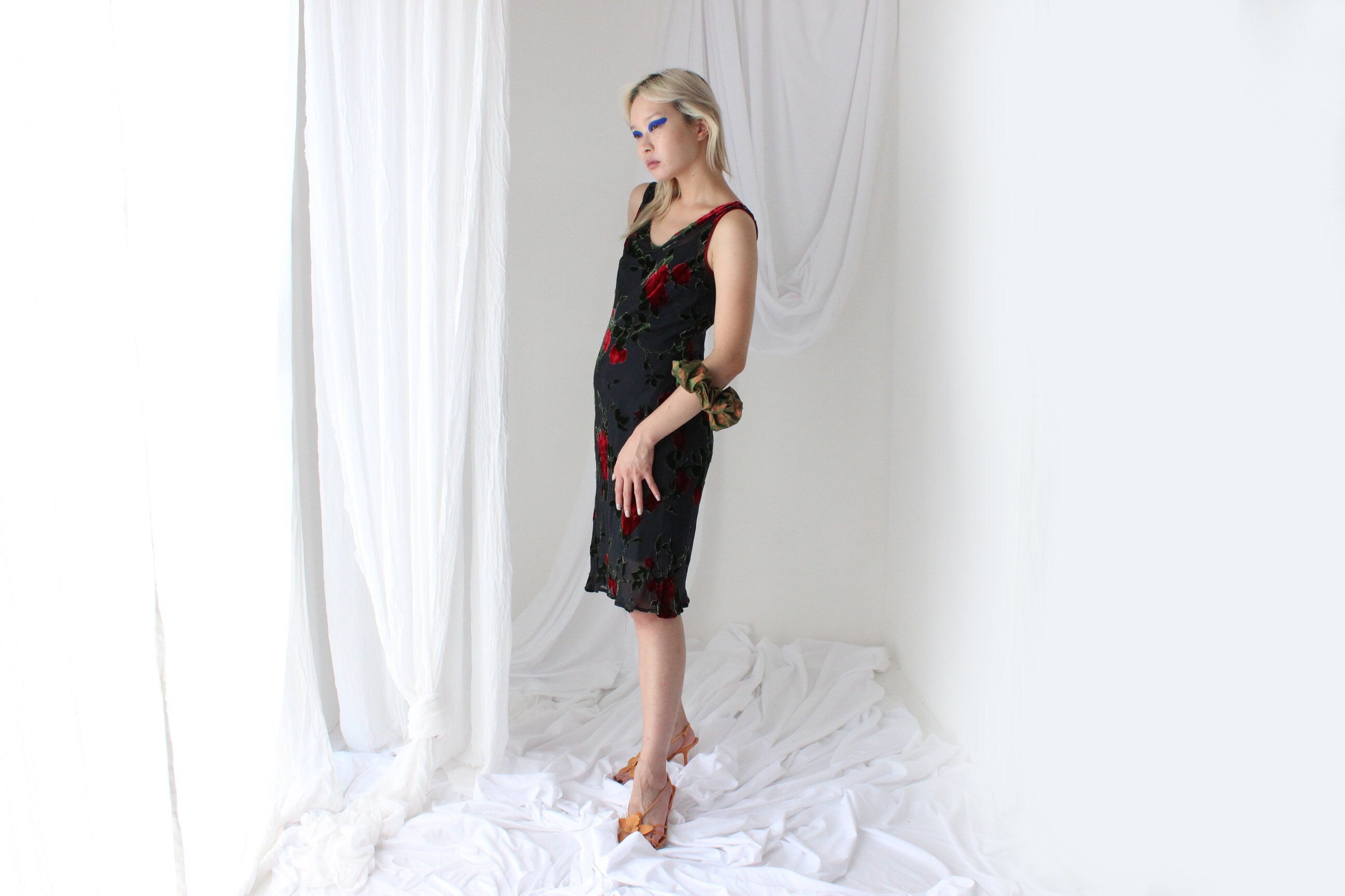 90s PURE SILK VELVET Red Rose Gothic Cocktail Dress