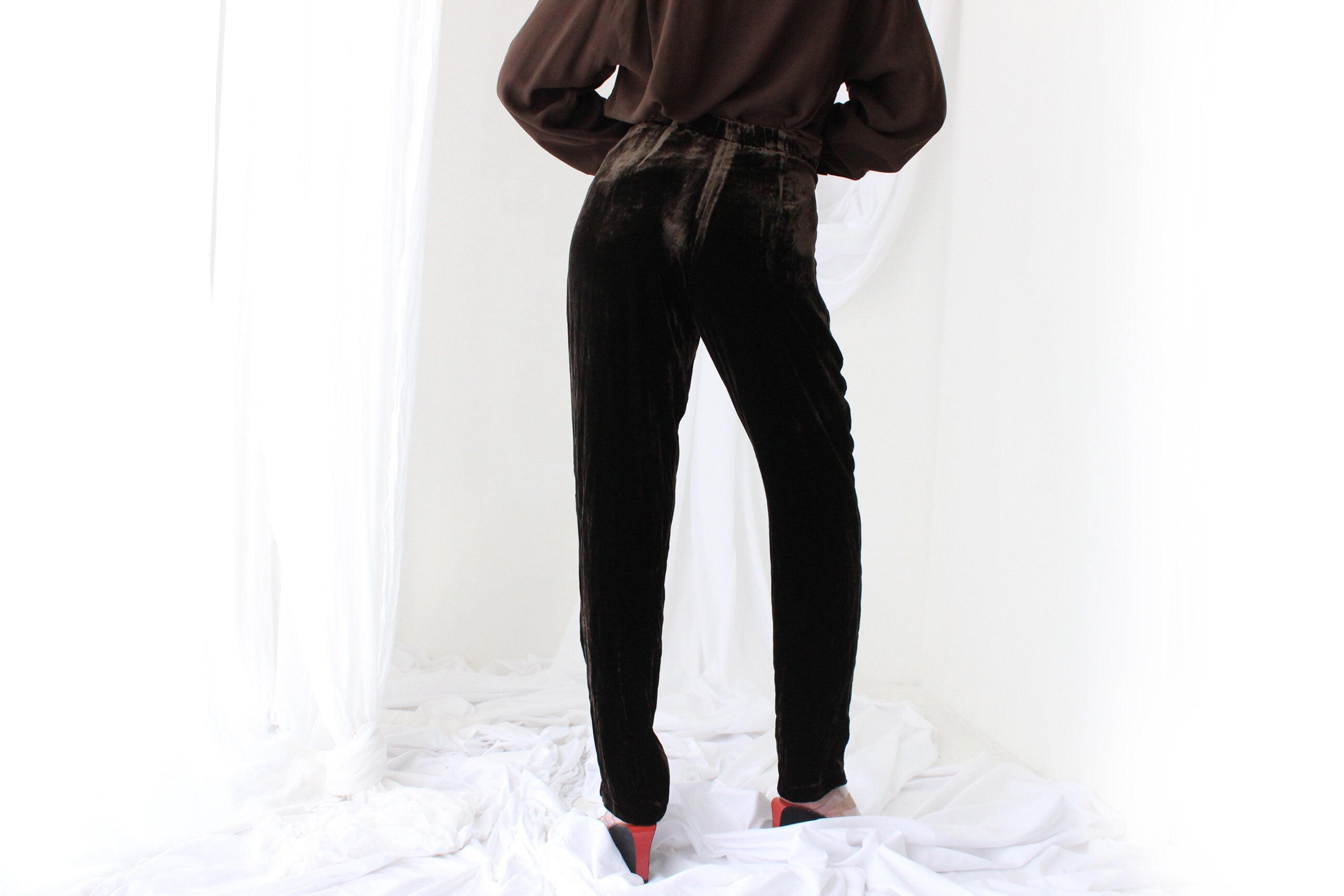 90s LUSH SILK VELVET High Waist Trousers in Chocolate