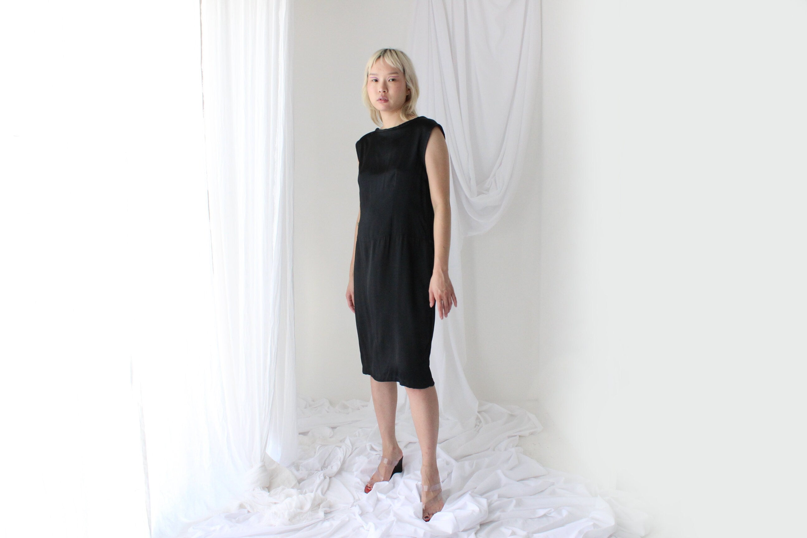 2000s Pure Silk Simple & Versatile Sheath Dress