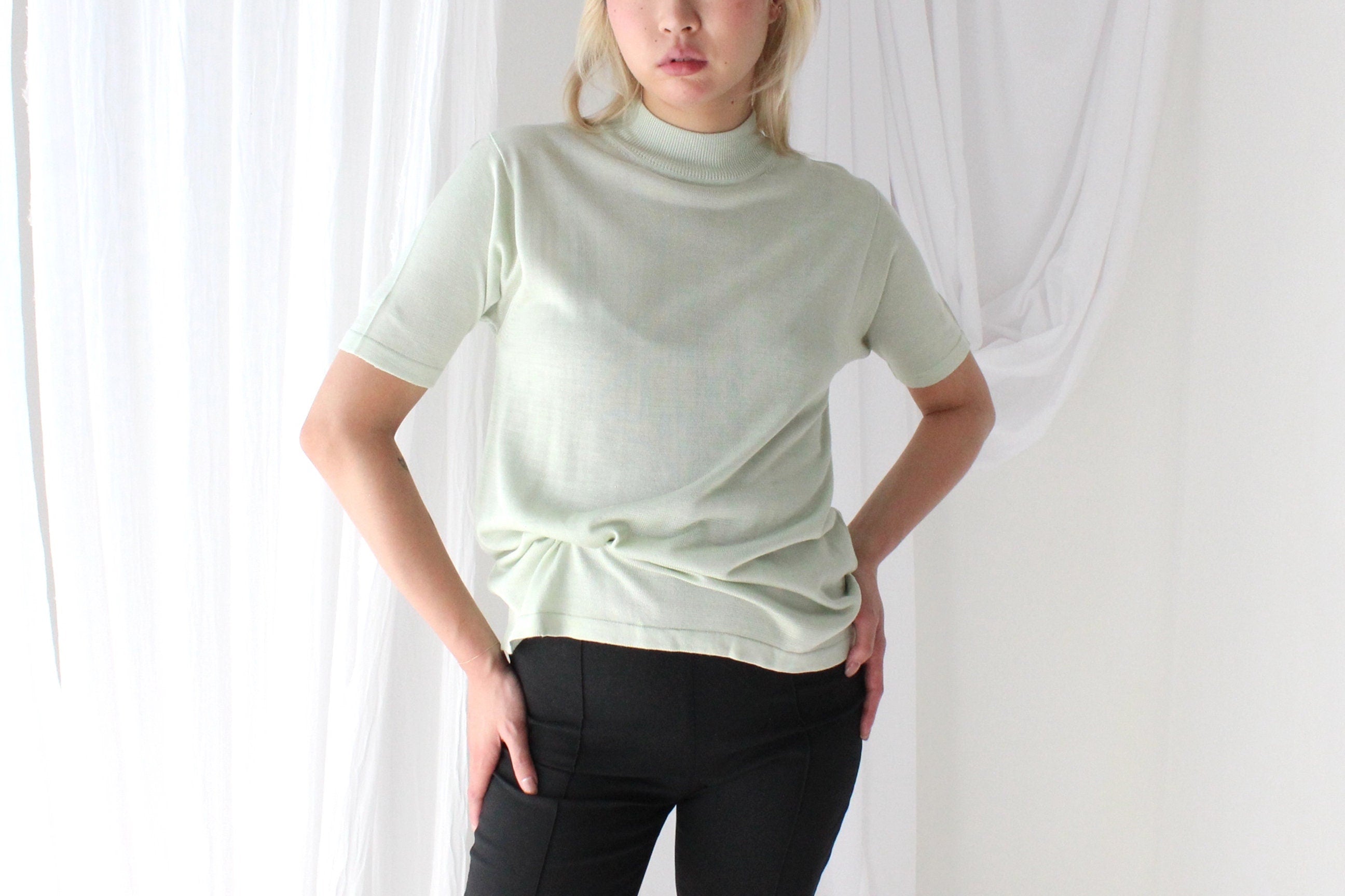 80s PURE SILK Luxury High Neck Knit in Mint