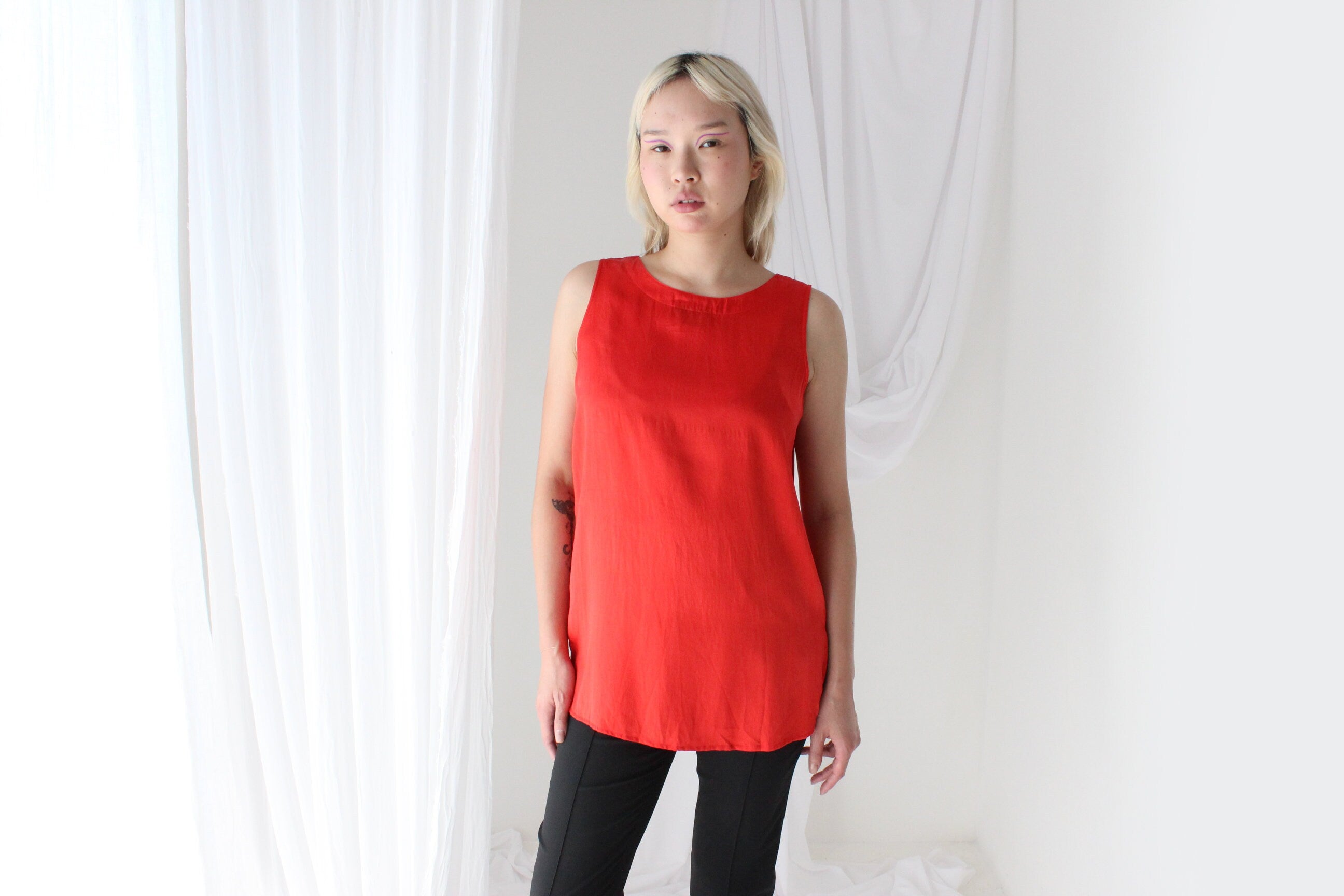 90s Pure Silk Sleeveless Tank Top in Red