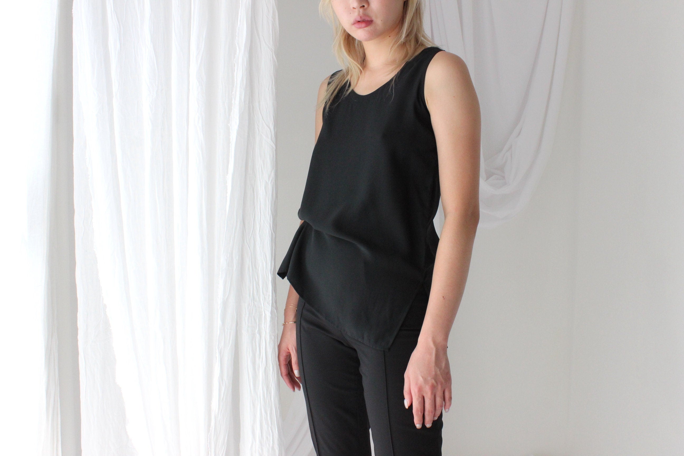90s Pure Silk Sleeveless Tank Top in Ink Black