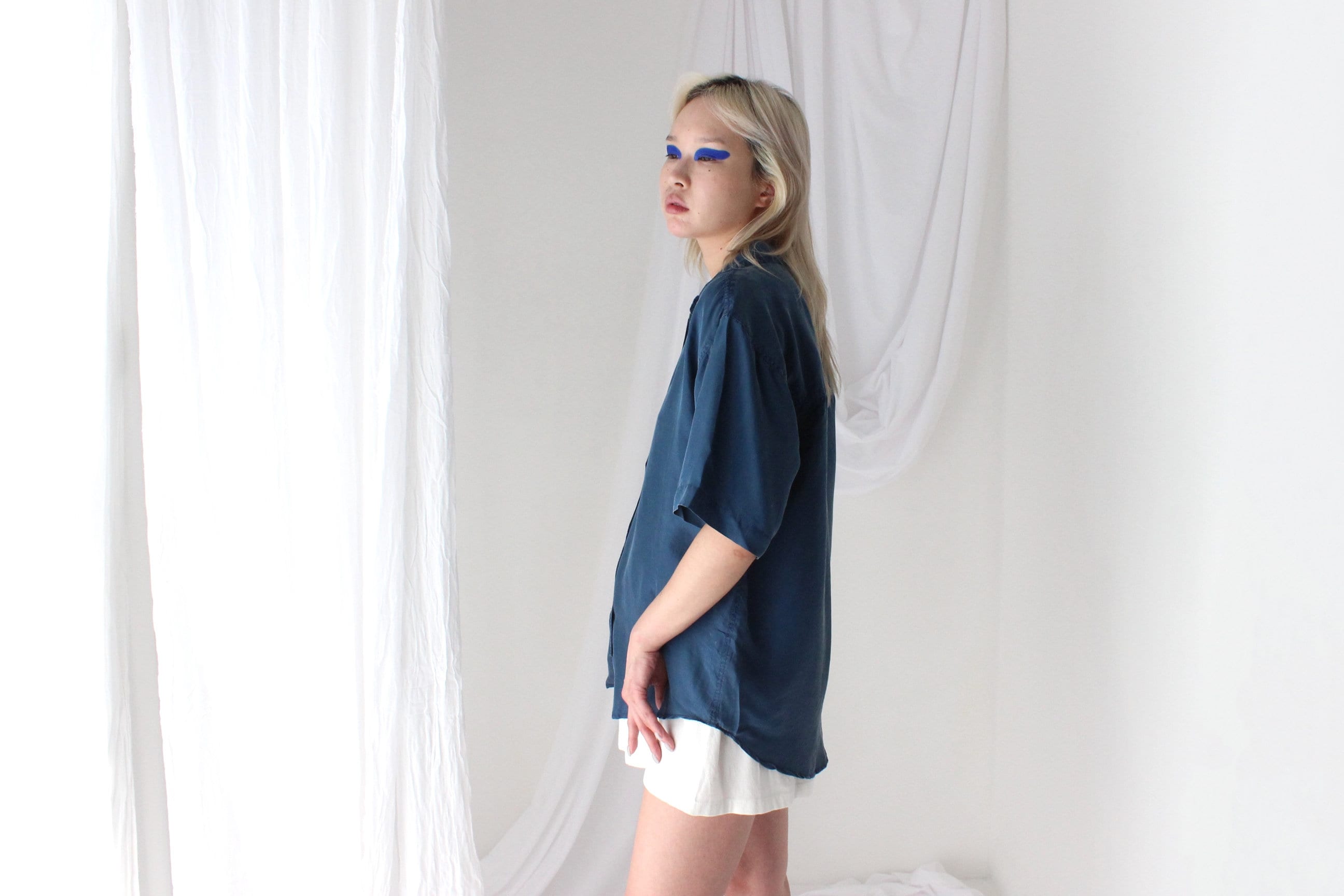 80s SANDWASHED SILK Deep Blue Boxy Shirt