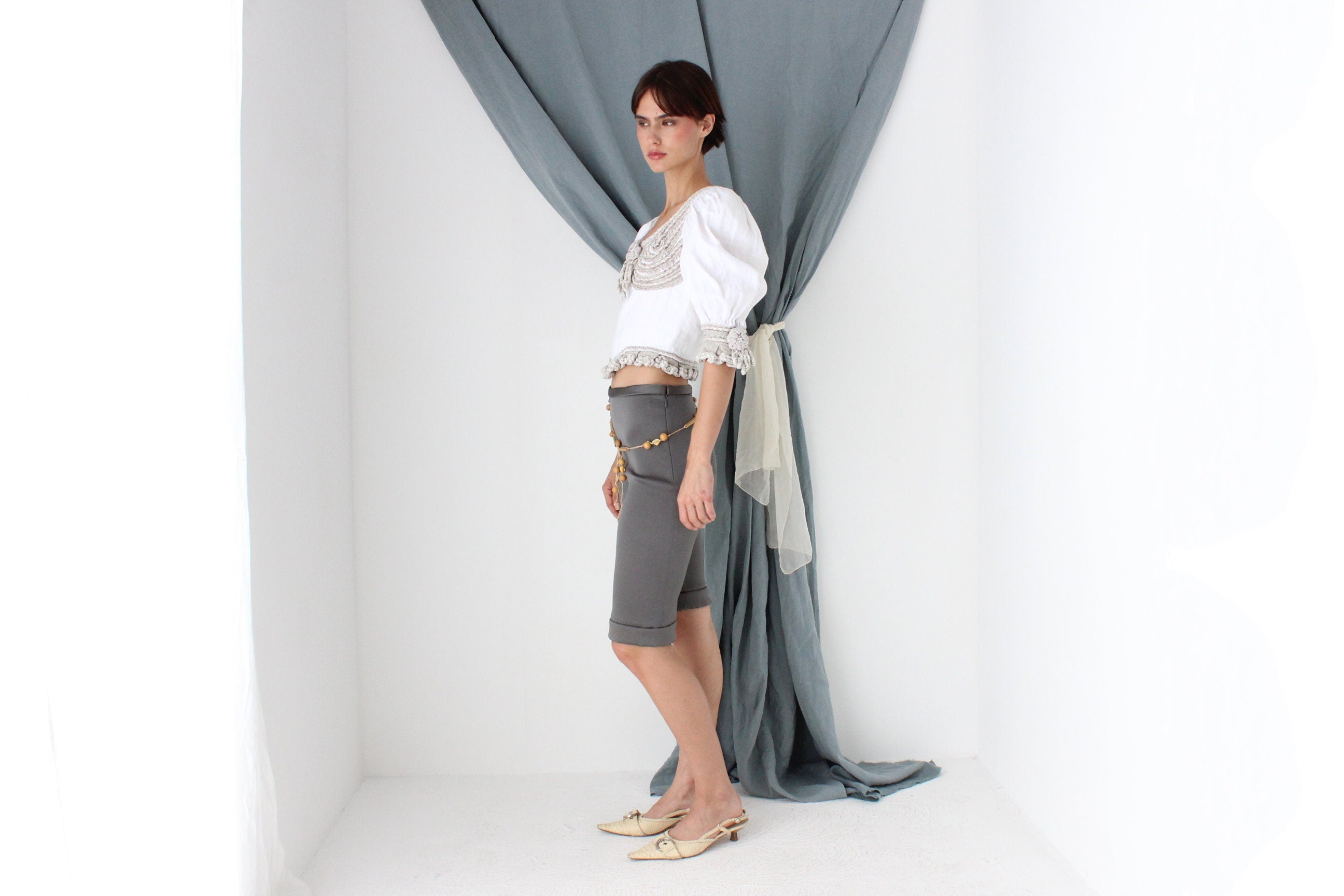 MADE IN ITALY 80s Detailed Rope & Macrame Linen Puff Sleeve Top