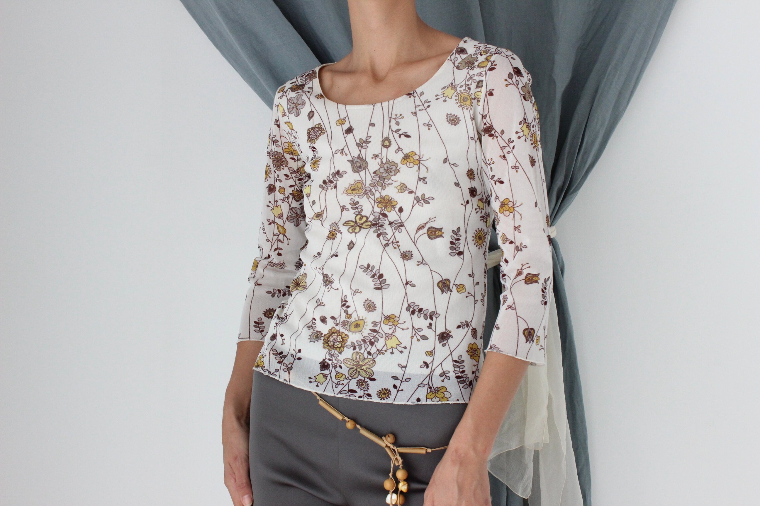 MADE IN ITALY 90s Floral Mesh Top