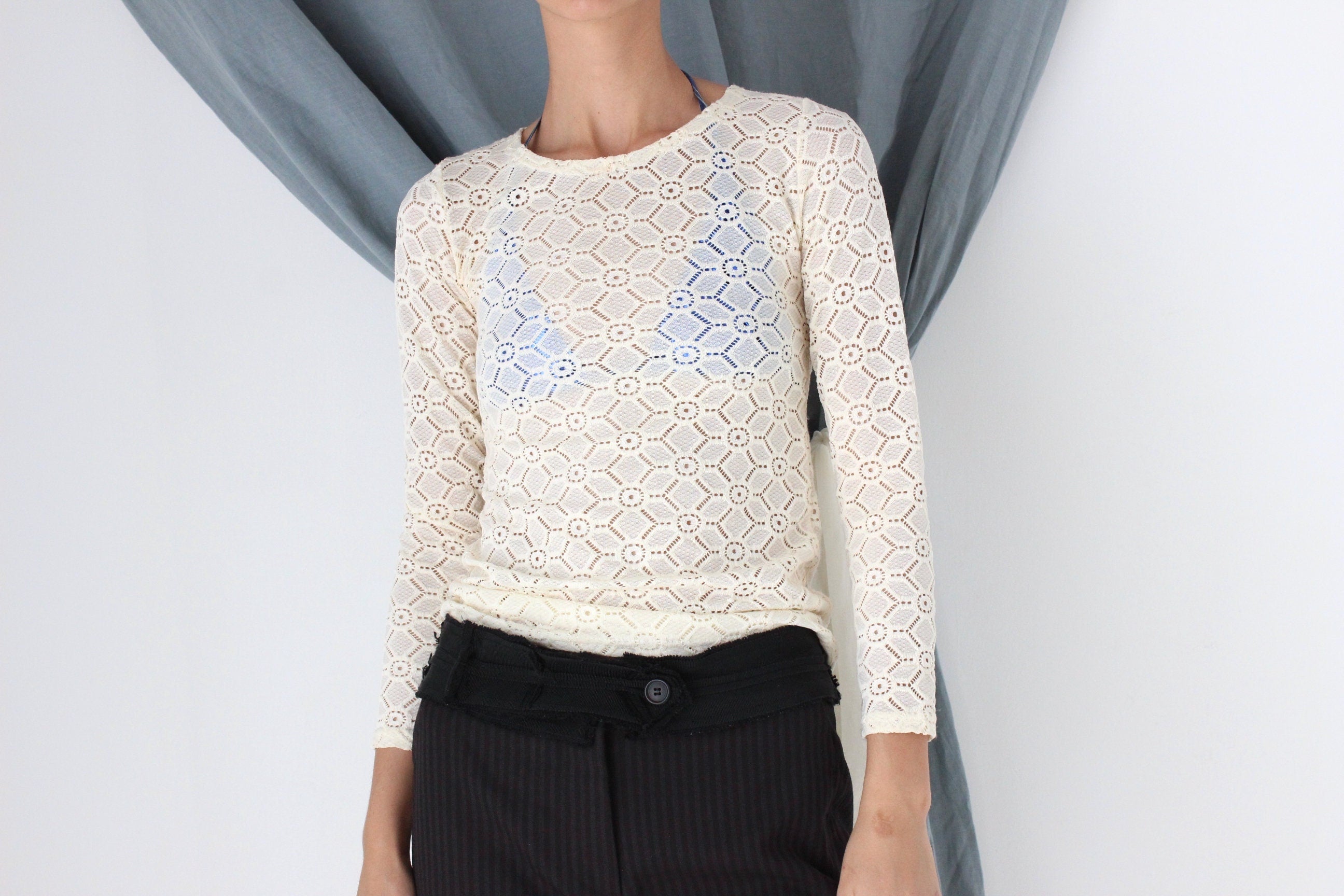 MADE IN ITALY 2000s Crochet / Lace Long Sleeve Top