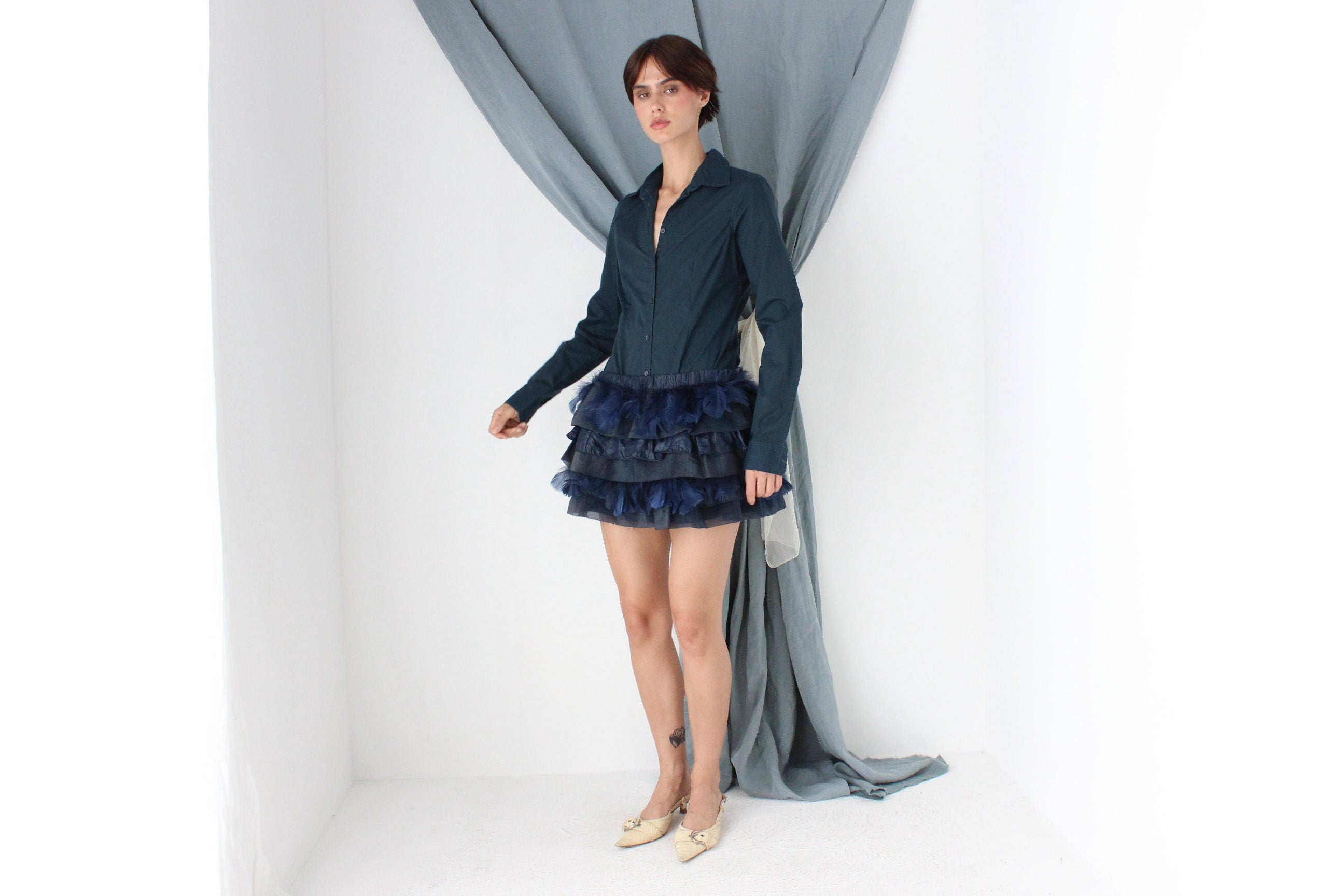 MADE IN ITALY 2000s Patrizia Pepe Feather & Organza Mini Skirt